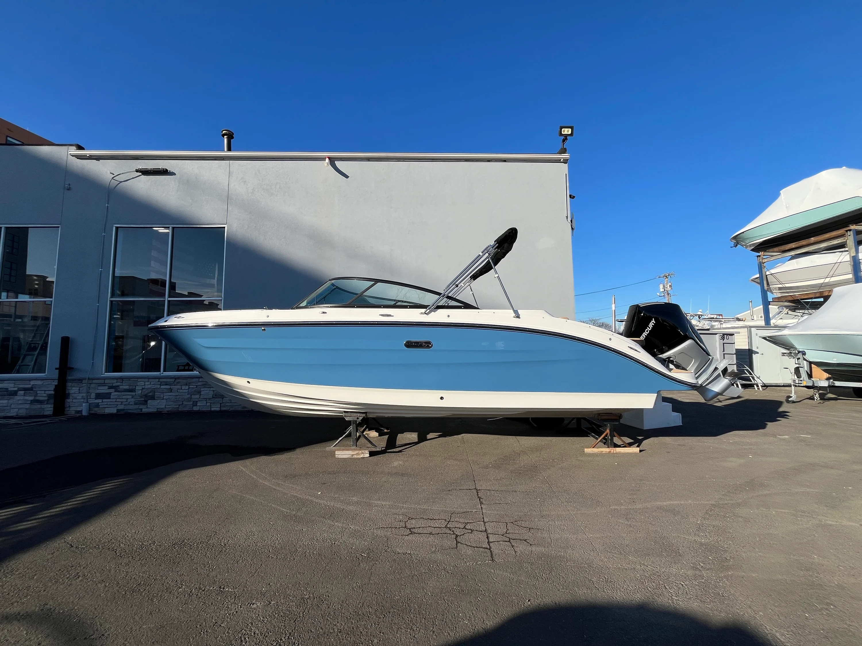 2026 Sea Ray SDX 250 Outboard Image Thumbnail #1