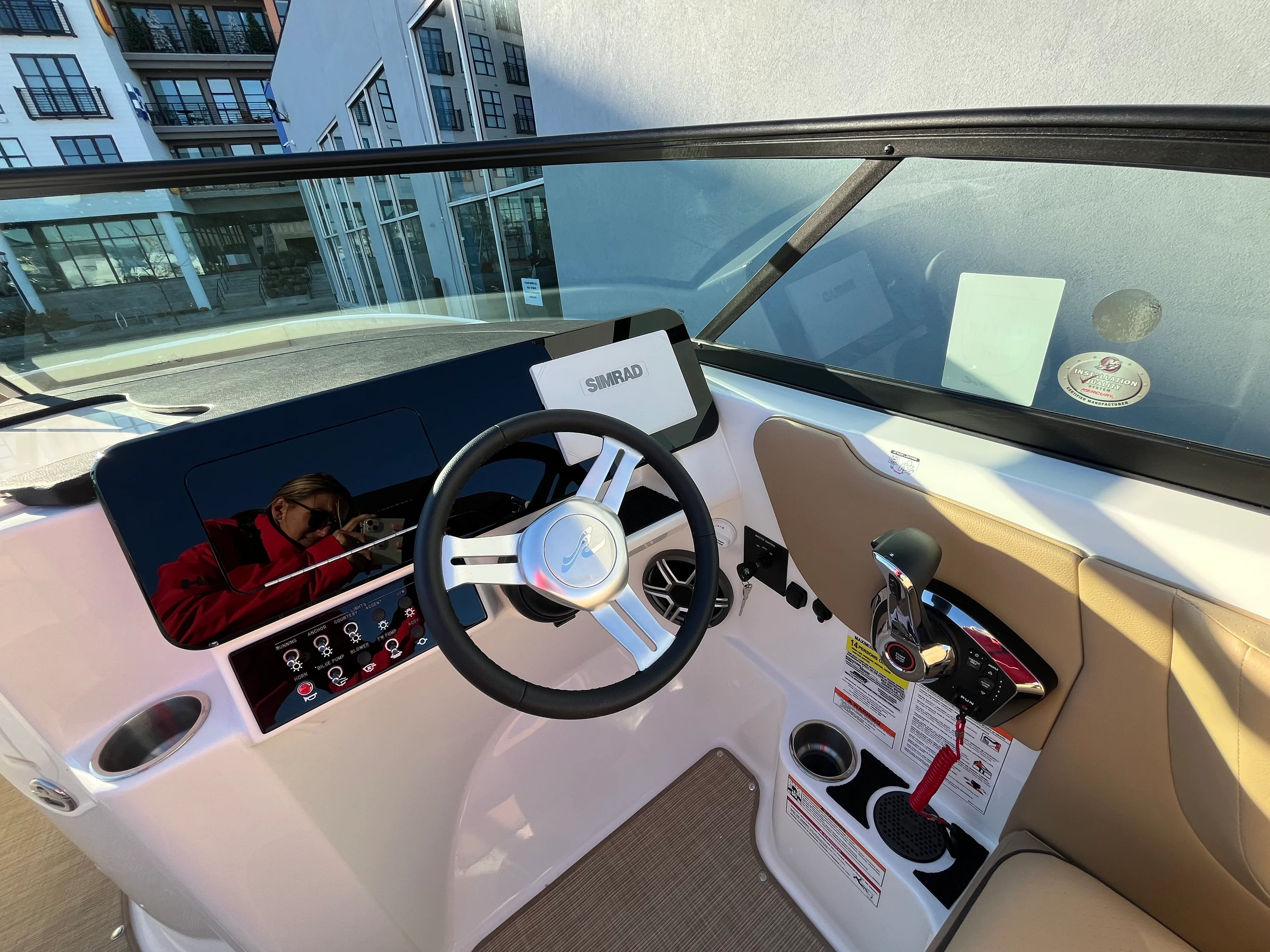 2026 Sea Ray SDX 250 Outboard Image Thumbnail #13