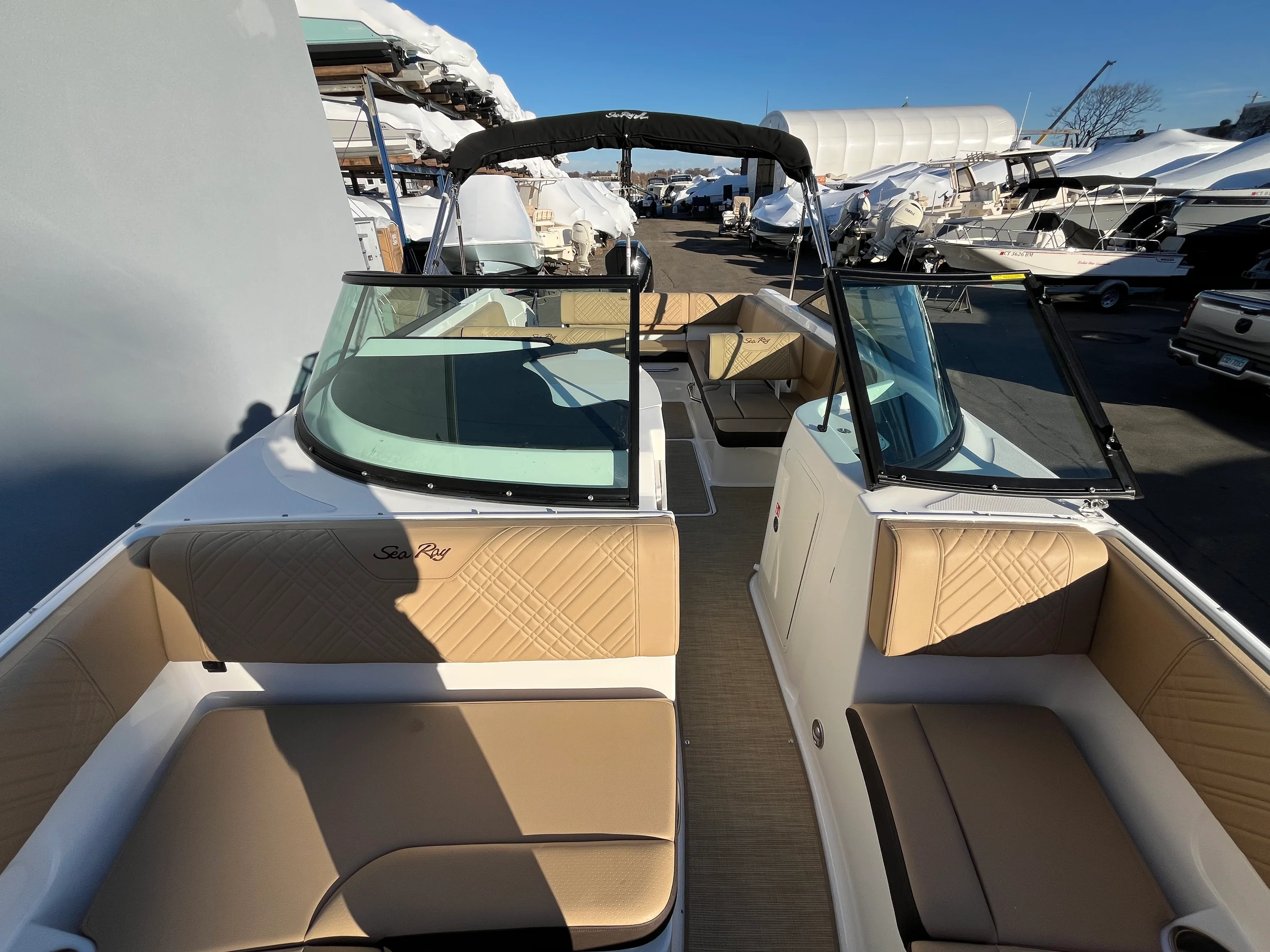 2026 Sea Ray SDX 250 Outboard Image Thumbnail #21