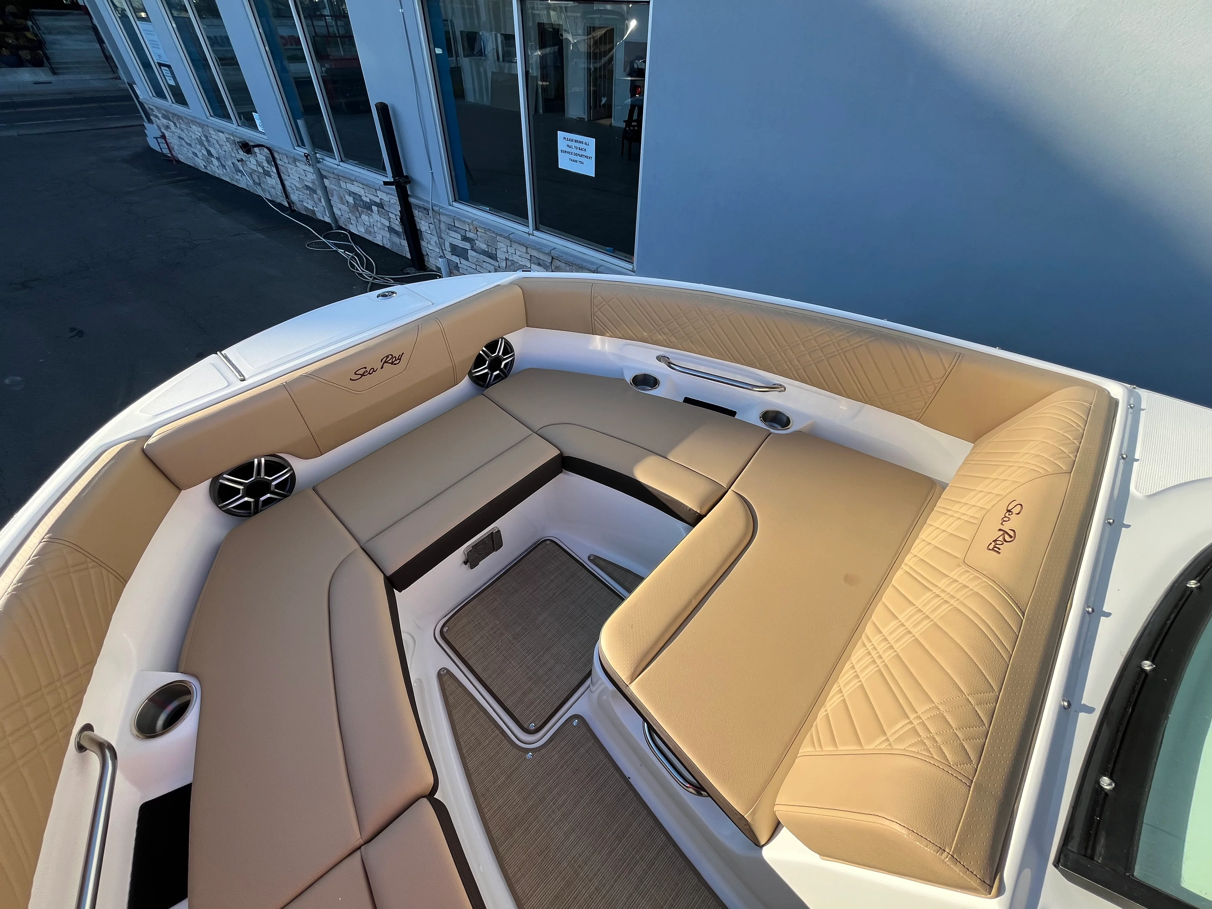 2026 Sea Ray SDX 250 Outboard Image Thumbnail #19