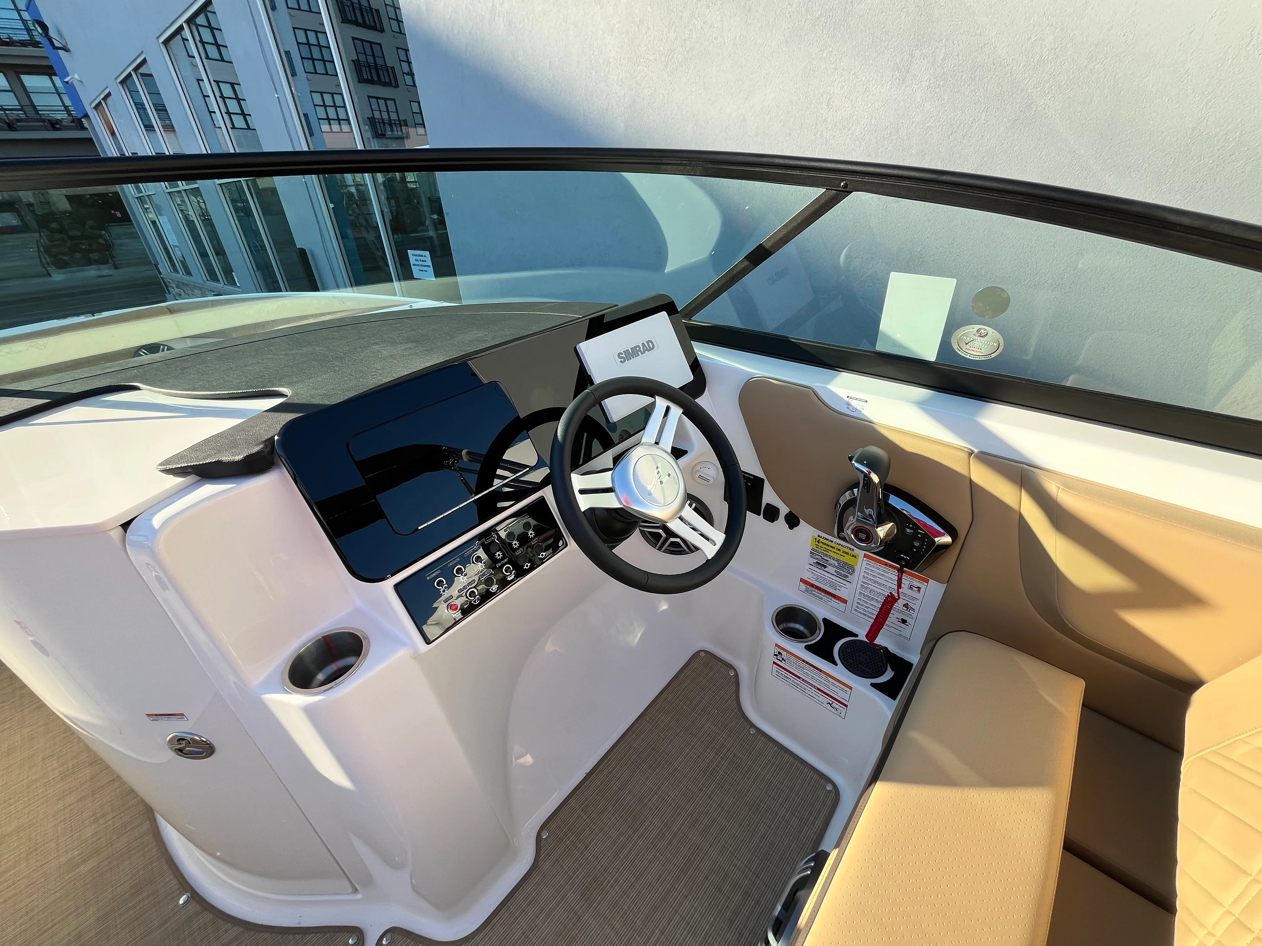 2026 Sea Ray SDX 250 Outboard Image Thumbnail #12