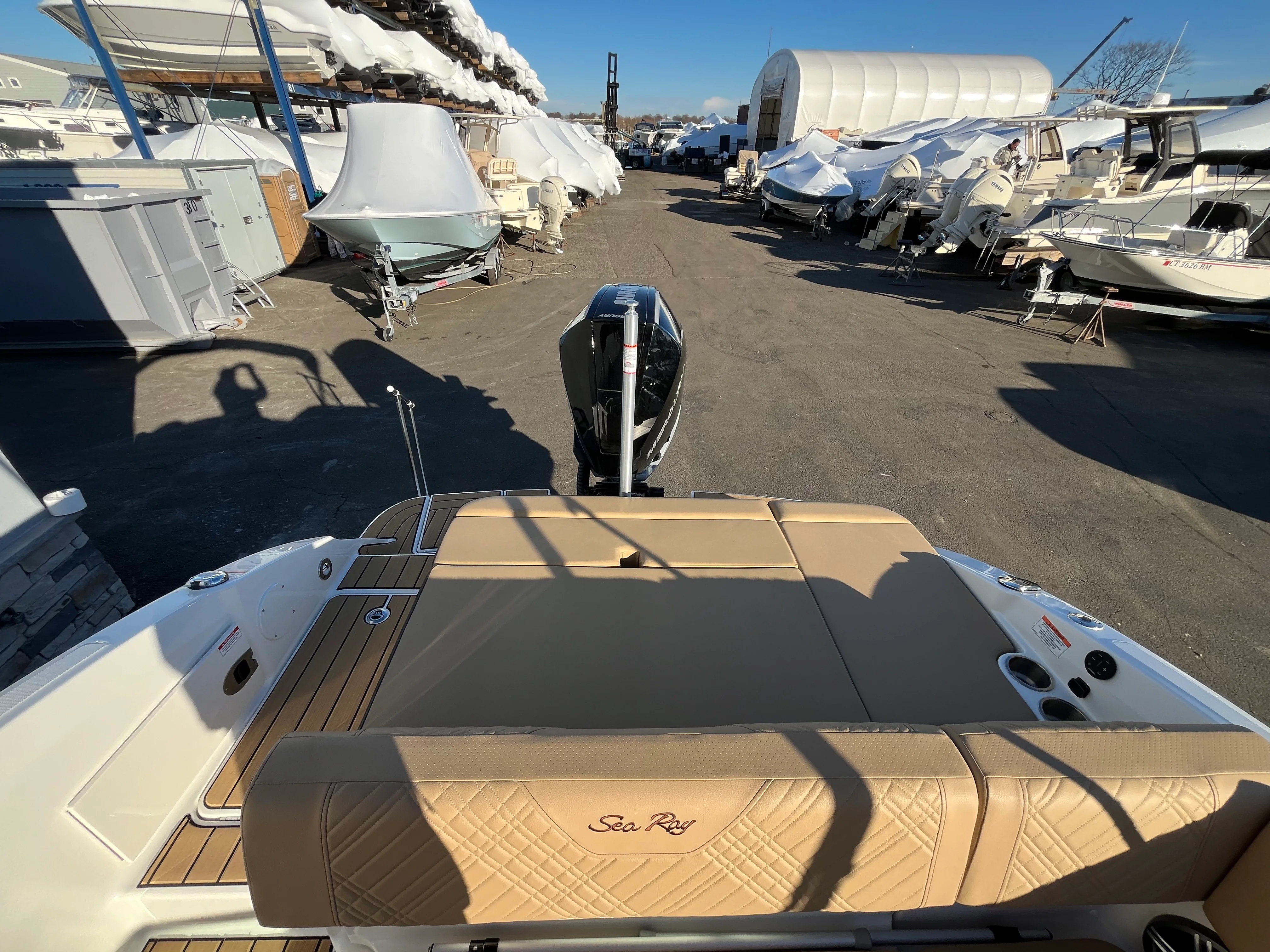 2026 Sea Ray SDX 250 Outboard Image Thumbnail #6