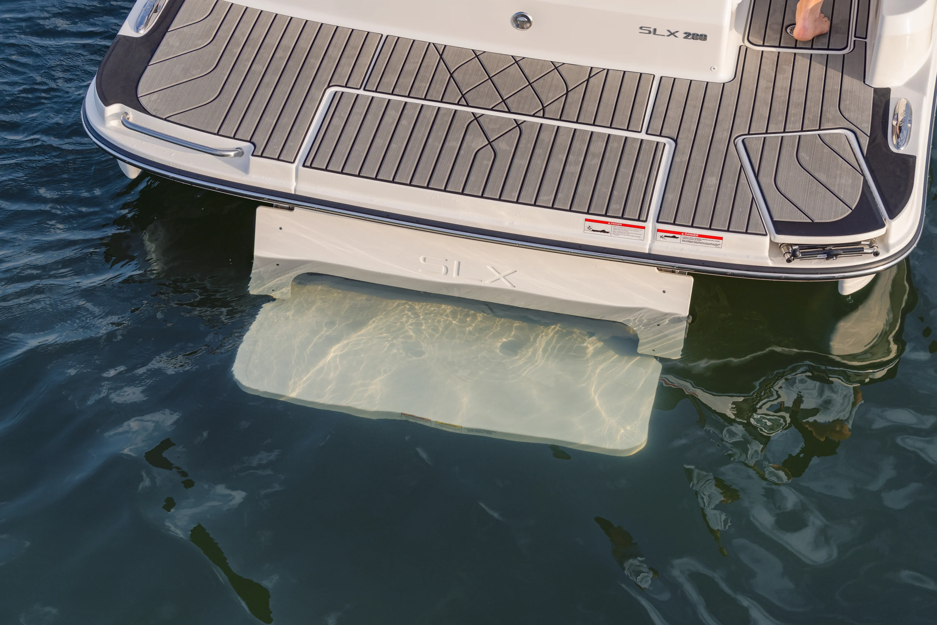 2026 Sea Ray SLX 280 Image Thumbnail #20