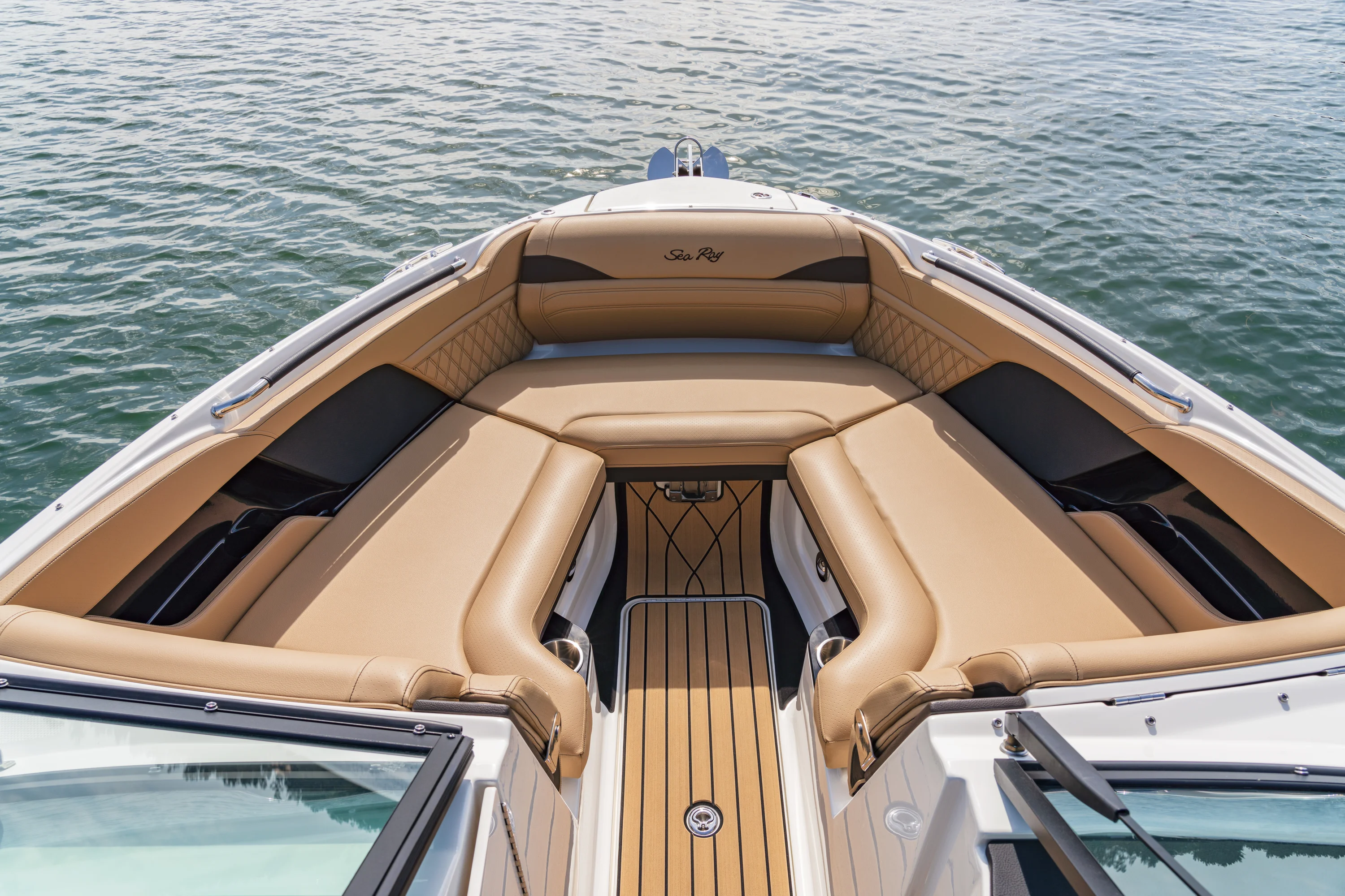 2026 Sea Ray SLX 280 Image Thumbnail #2