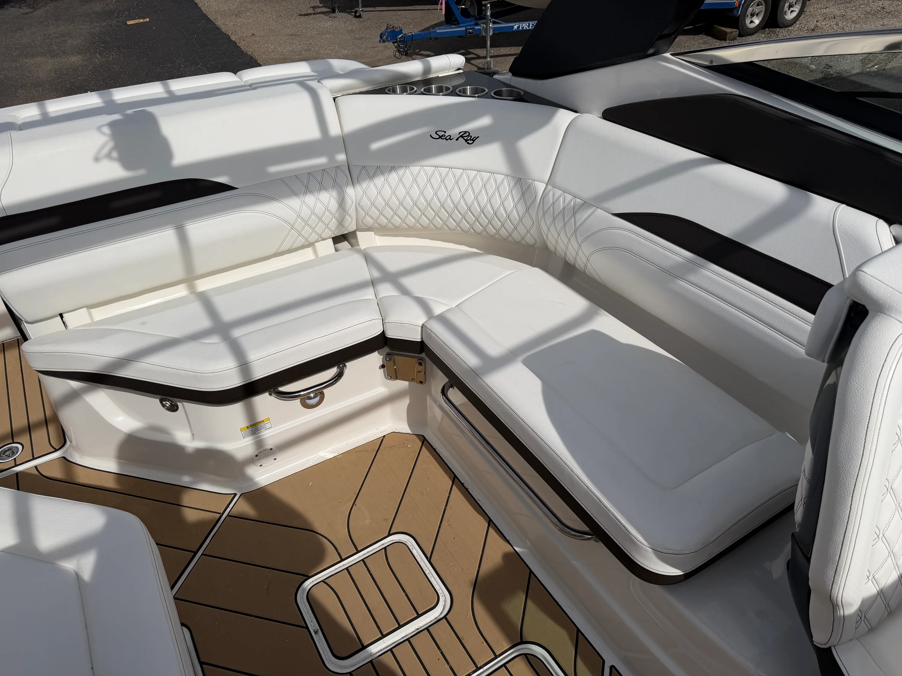 2026 Sea Ray SLX 260 Image Thumbnail #18