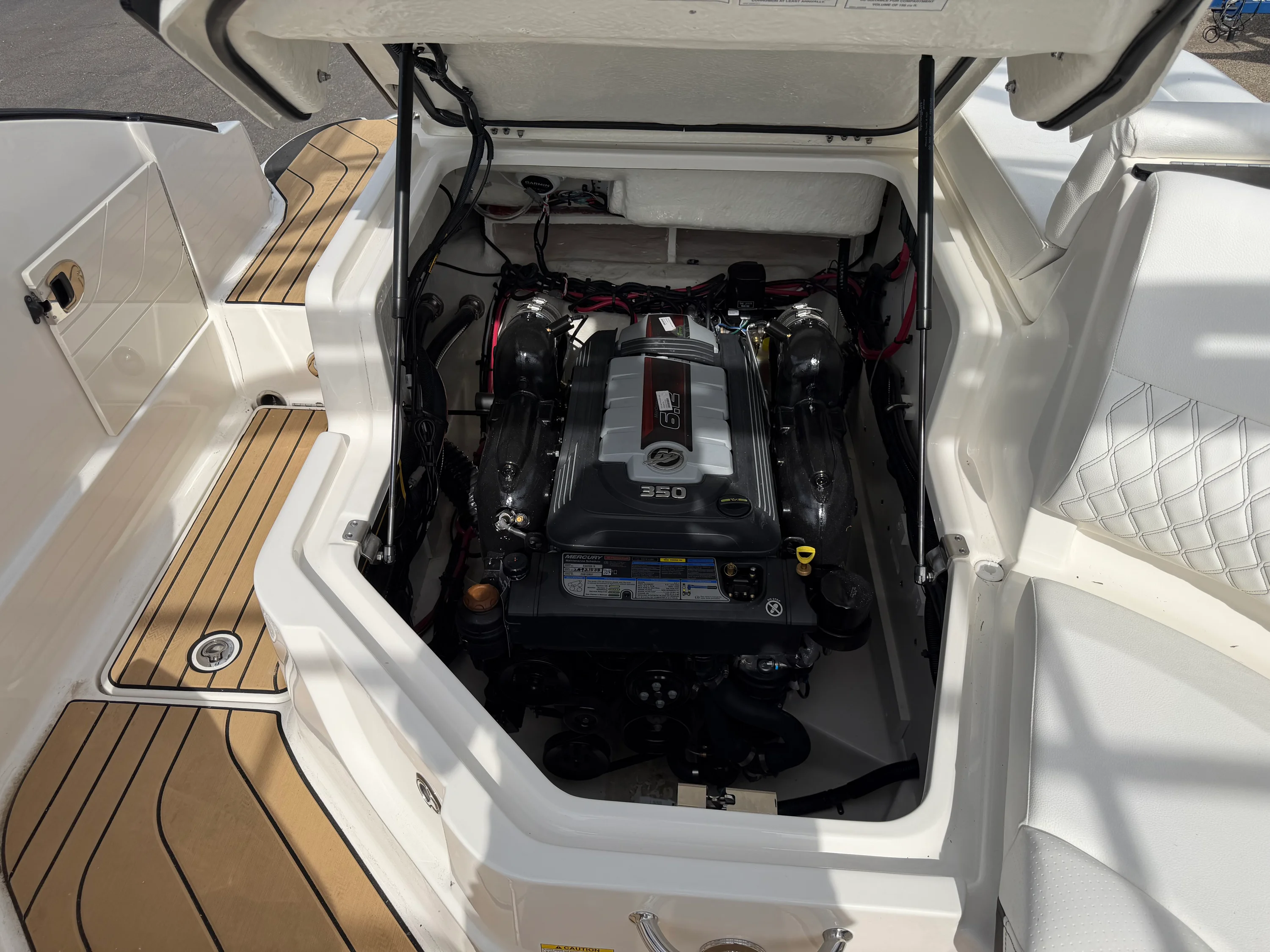 2026 Sea Ray SLX 260 Image Thumbnail #20