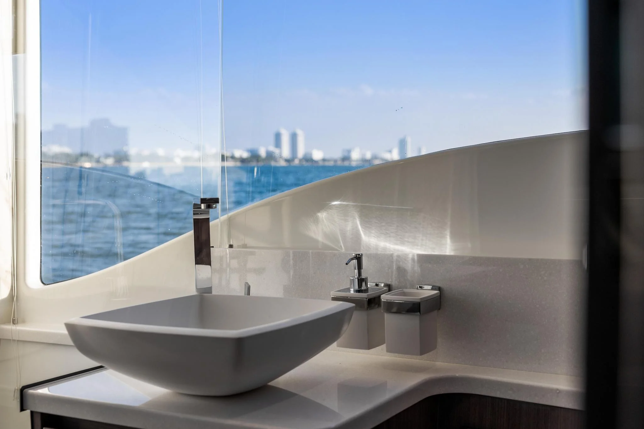 2025 Galeon 50 FLY Image Thumbnail #45