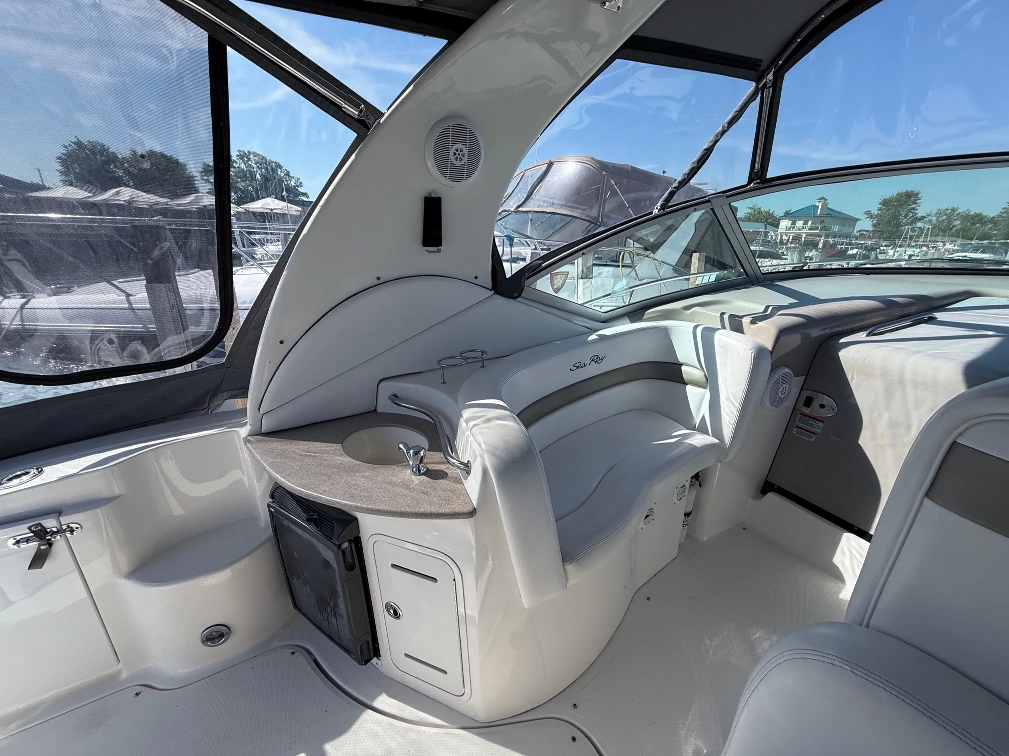 2007 Sea Ray 320 SUNDANCER Image Thumbnail #10