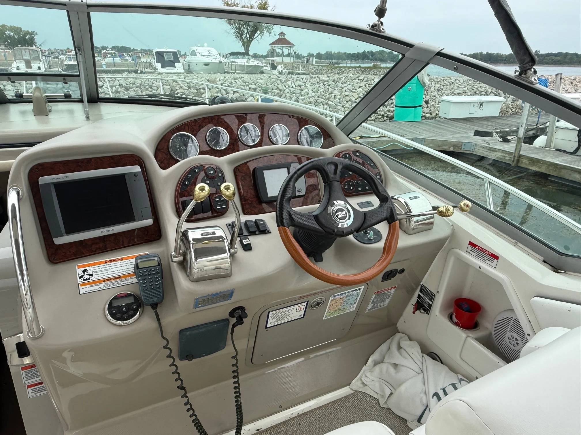 2007 Sea Ray 320 SUNDANCER Image Thumbnail #11