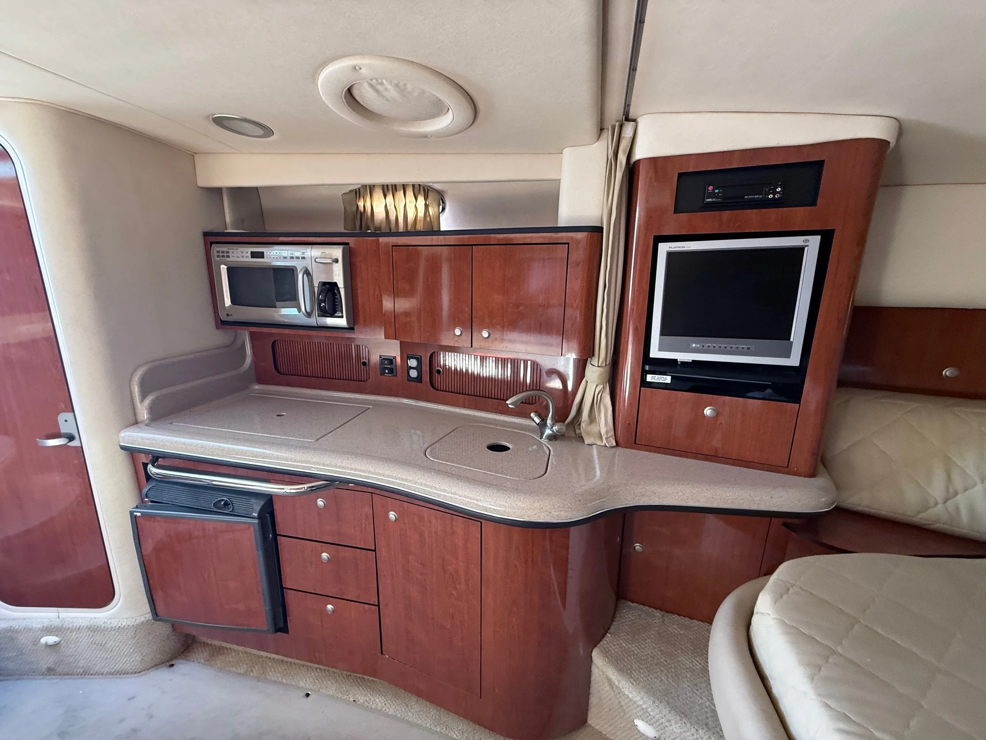 2007 Sea Ray 320 SUNDANCER Image Thumbnail #13