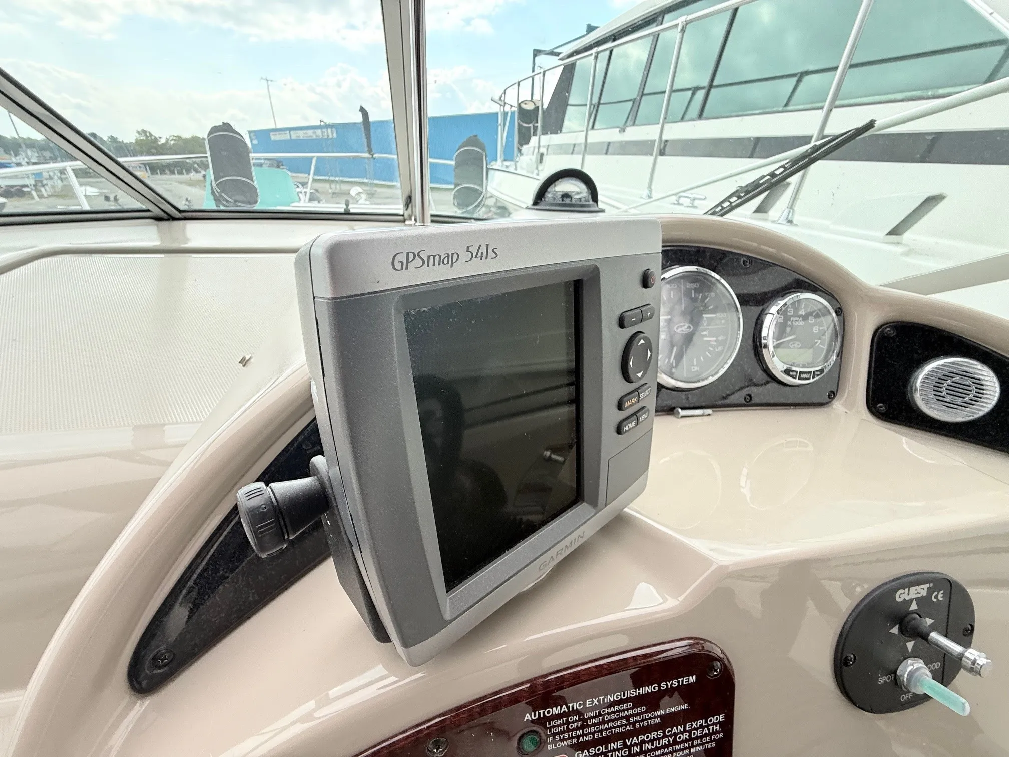 2008 Sea Ray 260 SUNDANCER Image Thumbnail #9