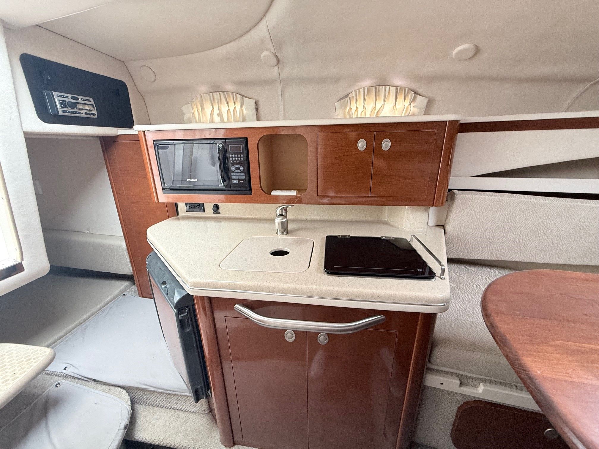 2008 Sea Ray 260 SUNDANCER Image Thumbnail #11