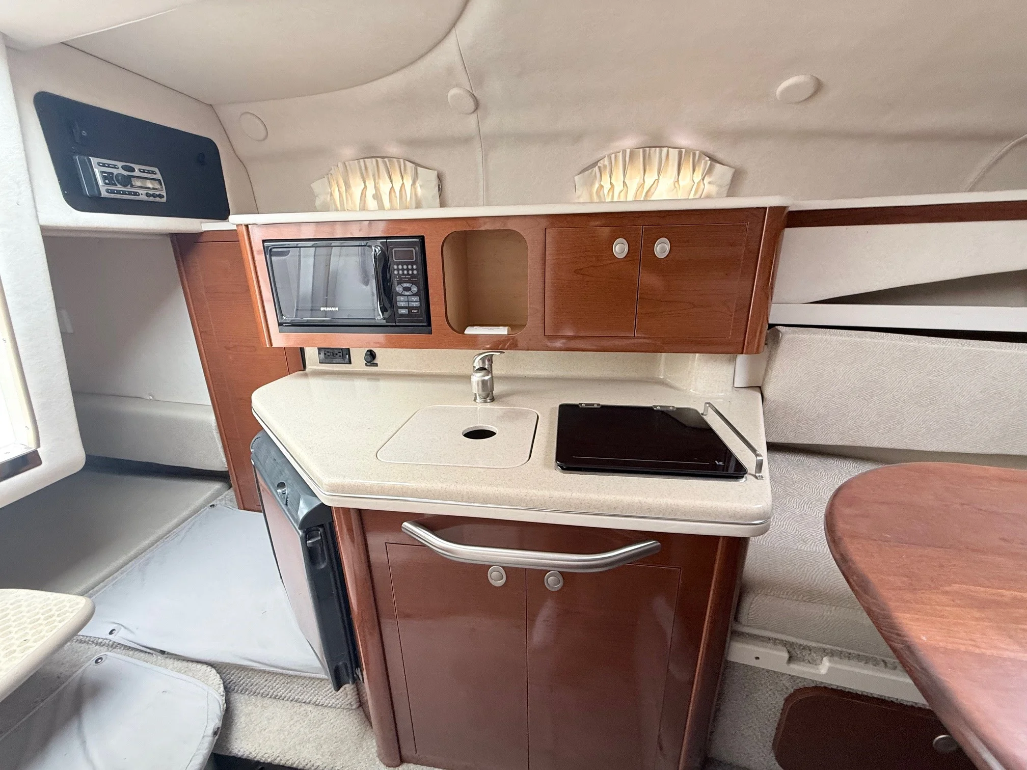 2008 Sea Ray 260 SUNDANCER Image Thumbnail #11