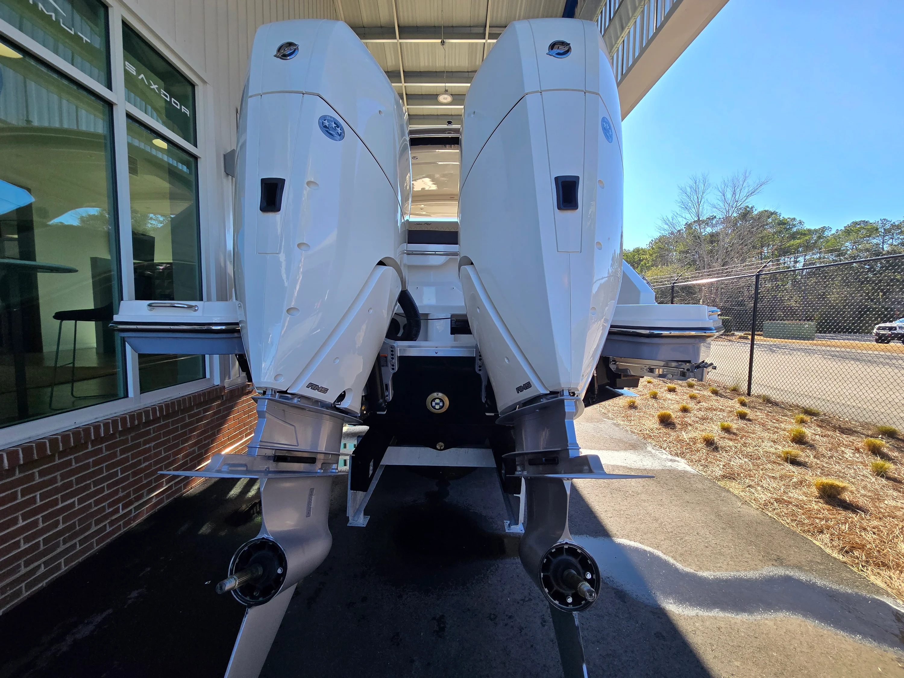 2026 Sea Ray SLX 310 Outboard Image Thumbnail #2