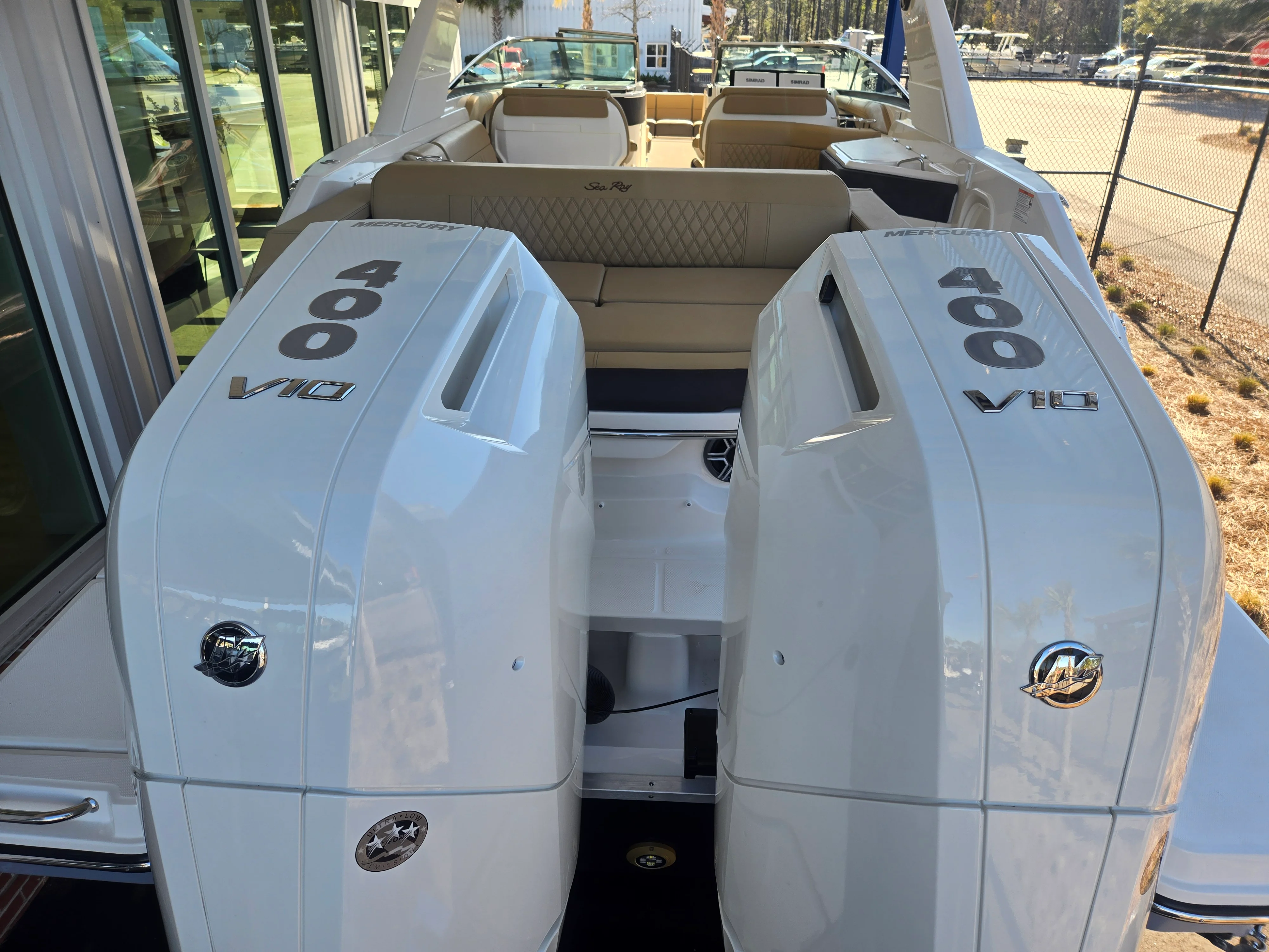 2026 Sea Ray SLX 310 Outboard Image Thumbnail #3