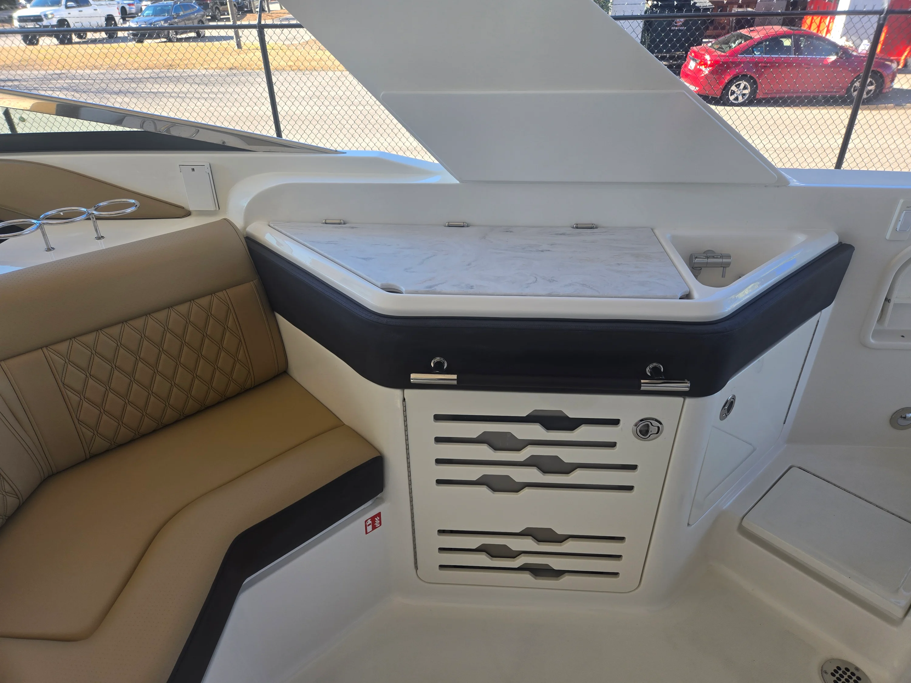 2026 Sea Ray SLX 310 Outboard Image Thumbnail #8