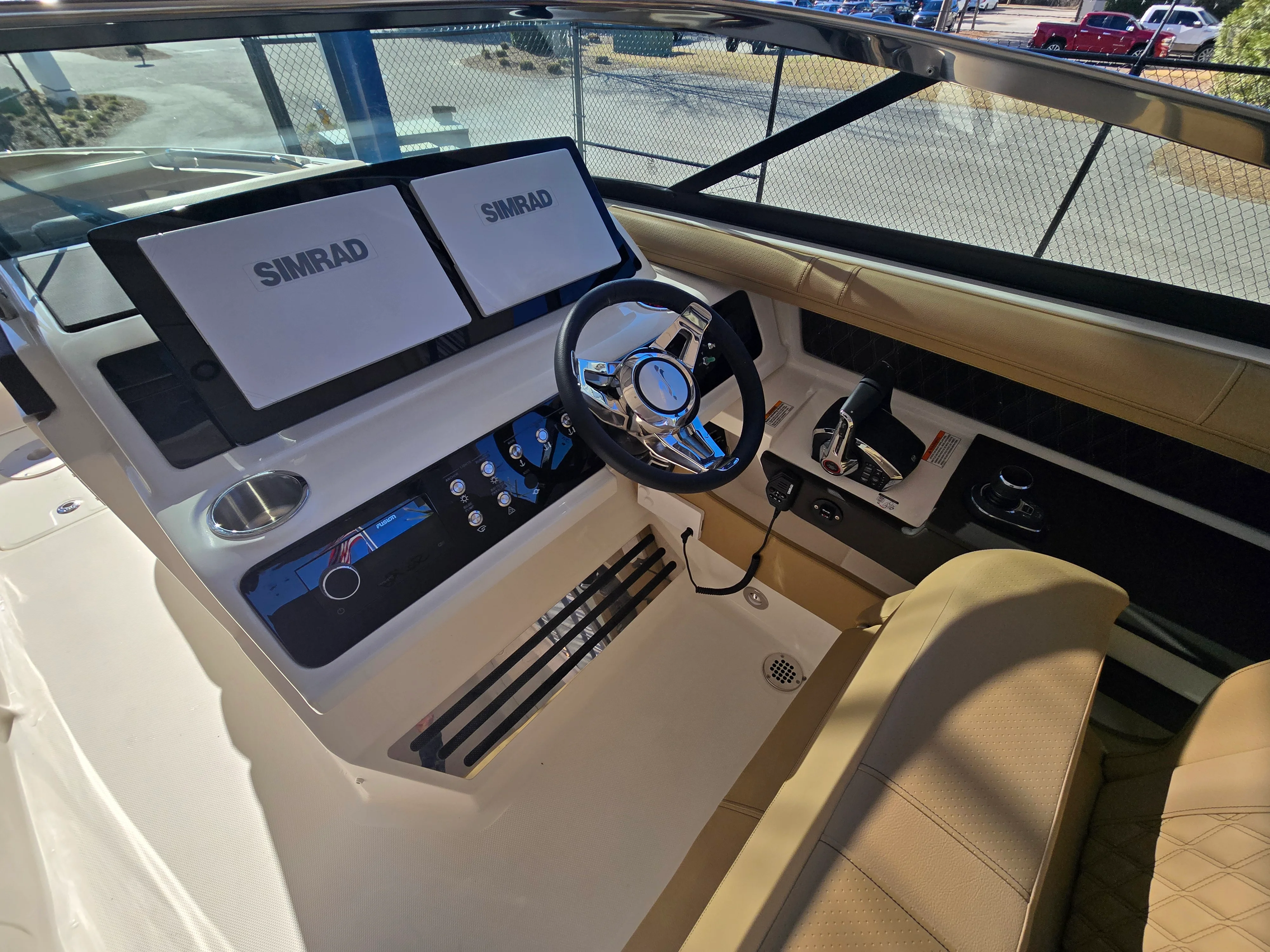 2026 Sea Ray SLX 310 Outboard Image Thumbnail #12