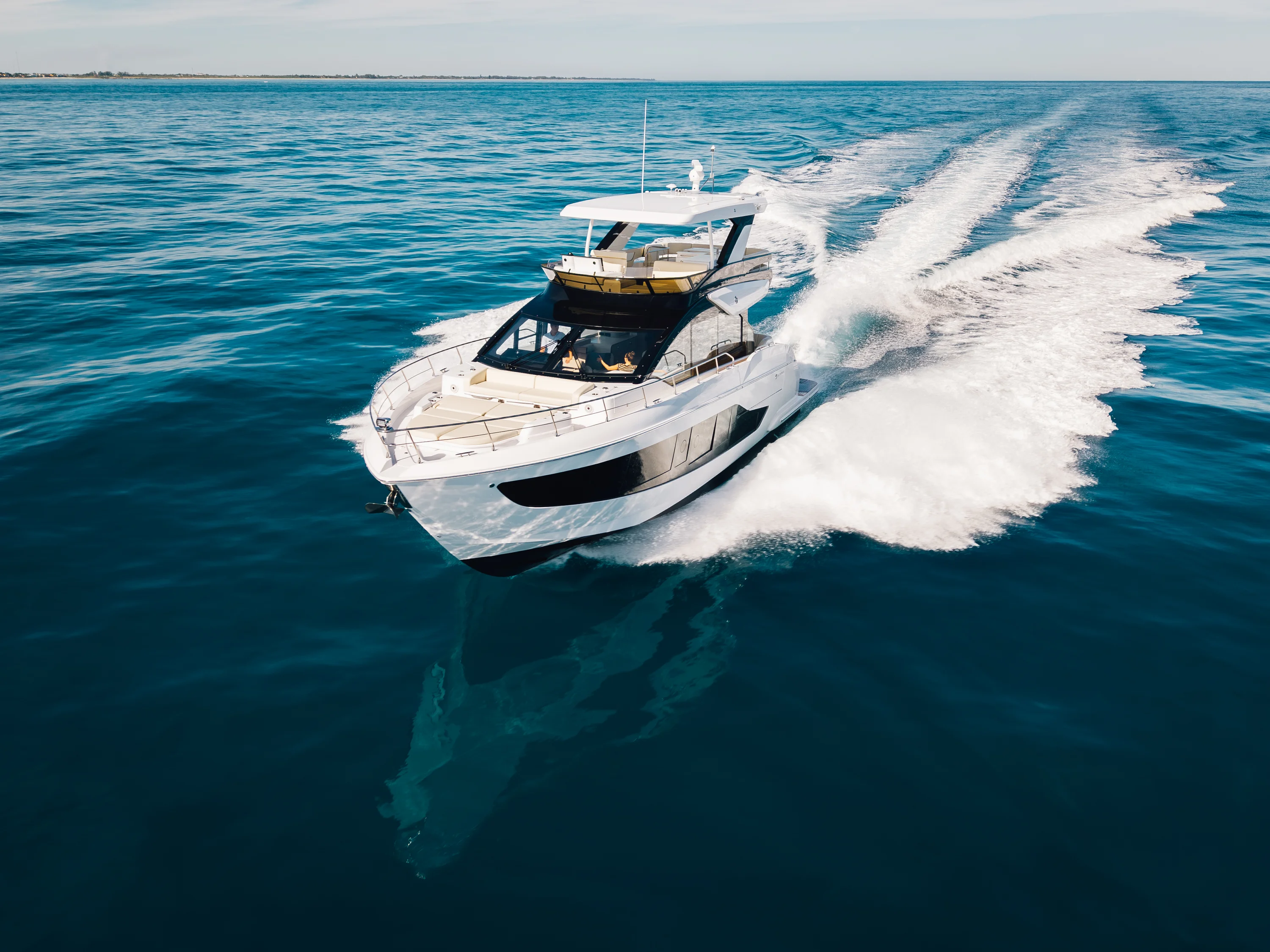 2026 Cruisers Yachts 57 FLY Image Thumbnail #10