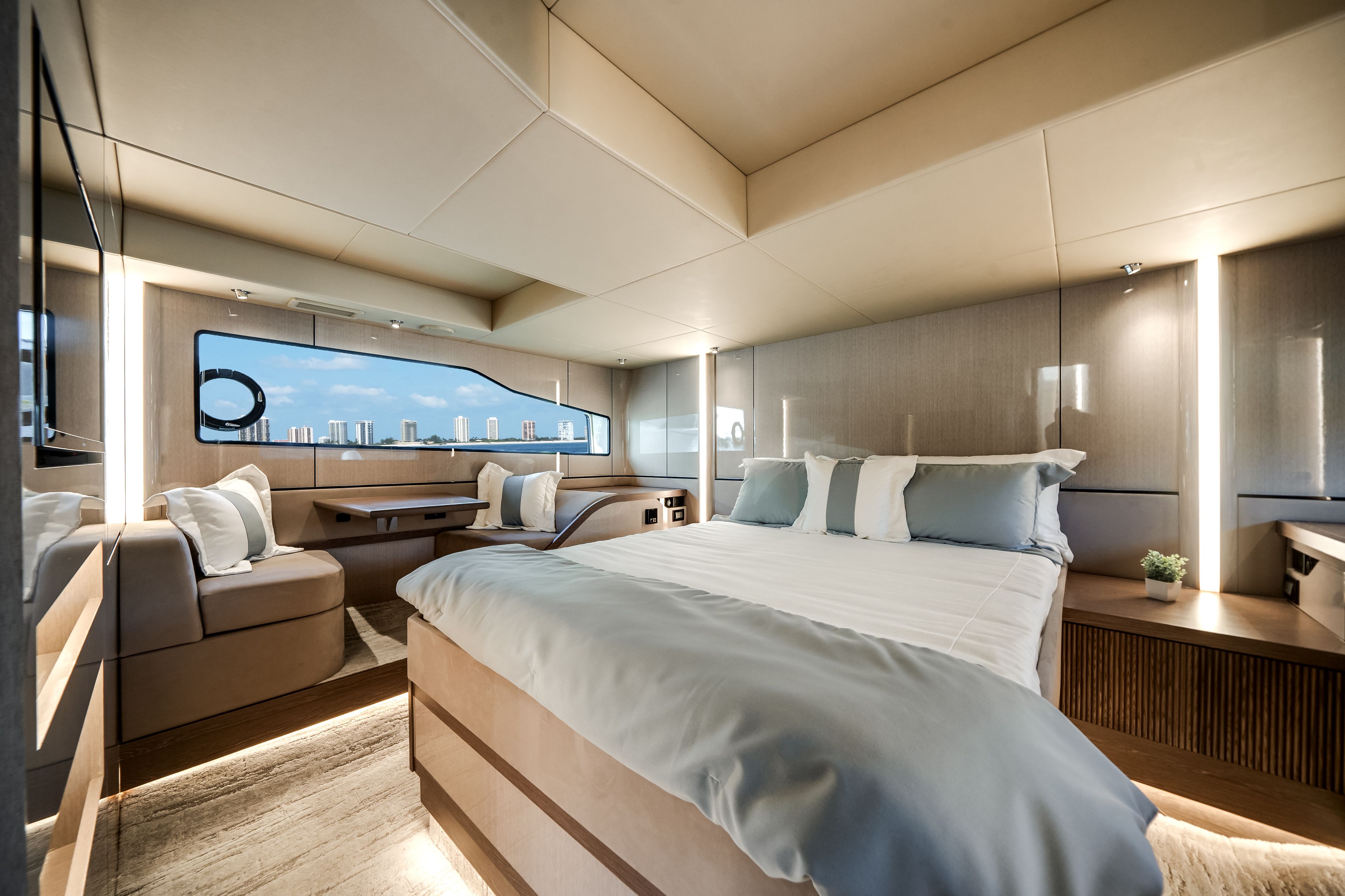 2026 Cruisers Yachts 57 Fly Image Thumbnail #65