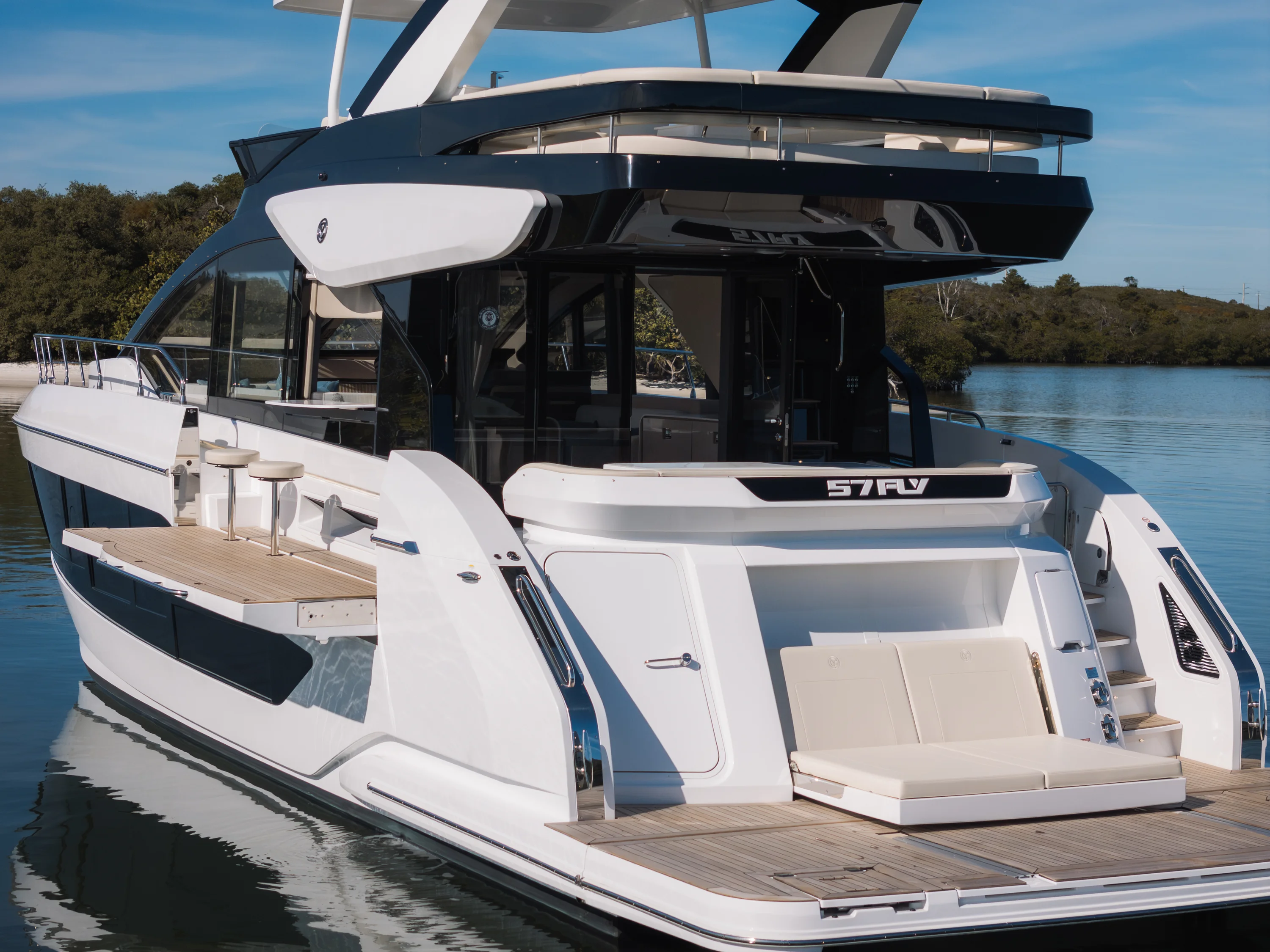 2026 Cruisers Yachts 57 FLY Image Thumbnail #65