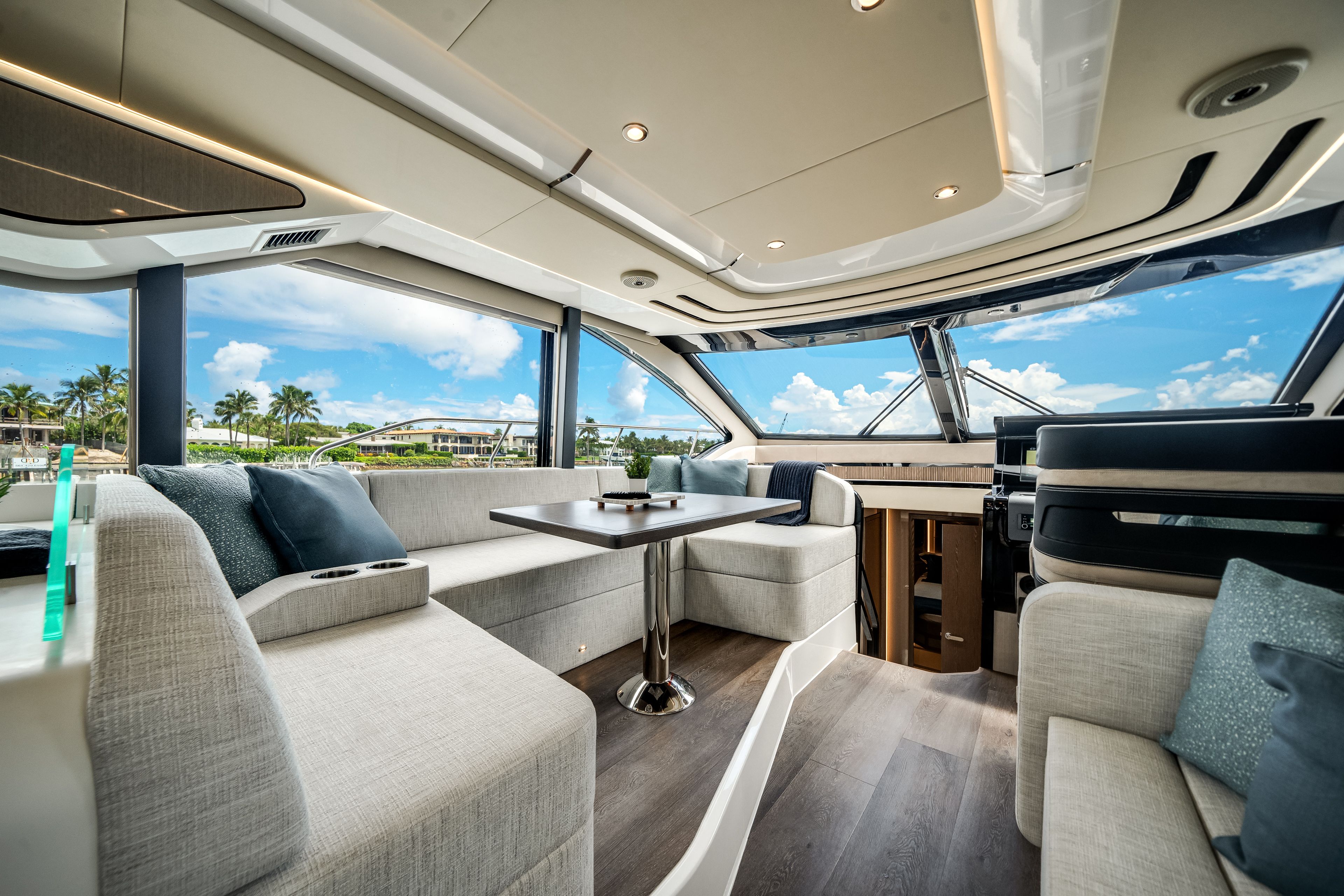 2026 Cruisers Yachts 57 Fly Image Thumbnail #18