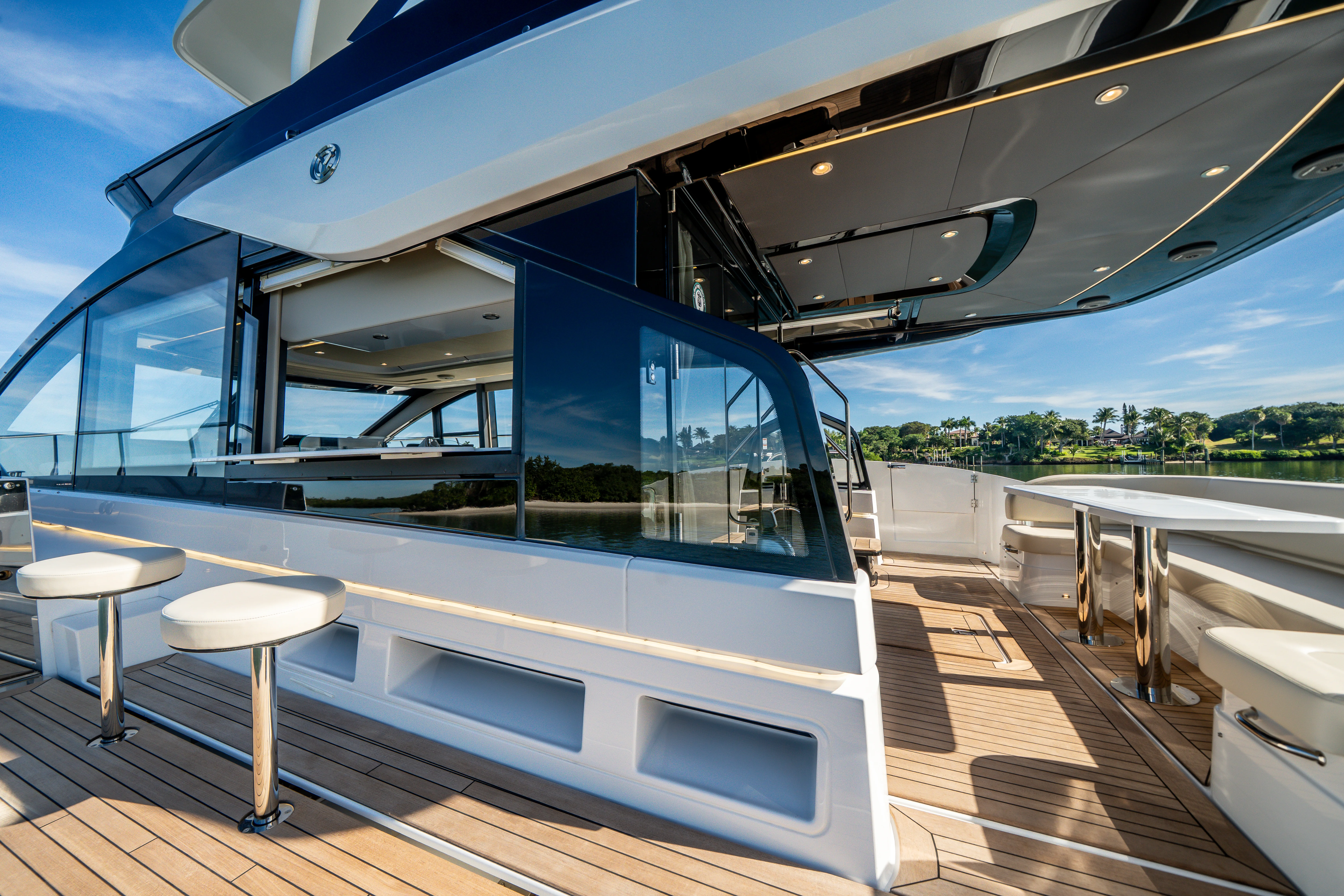 2026 Cruisers Yachts 57 Fly Image Thumbnail #15