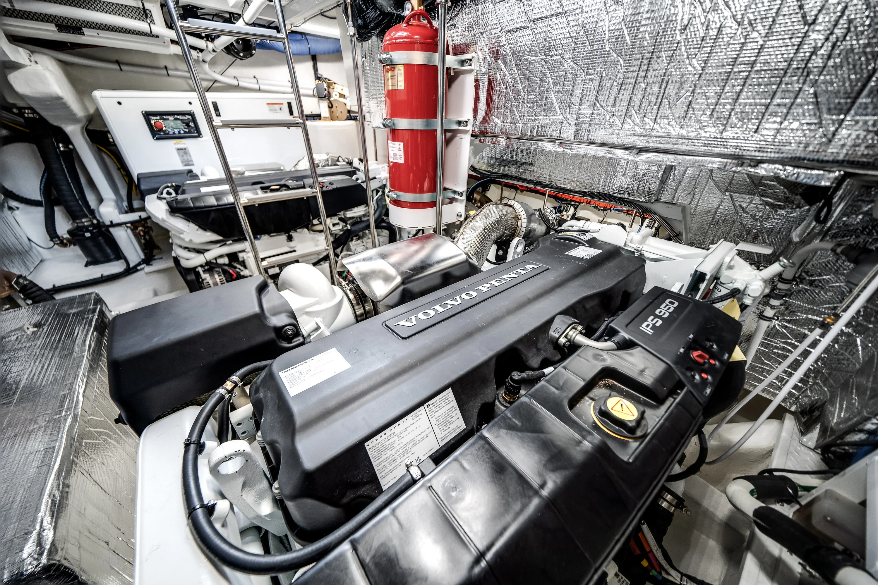 2026 Cruisers Yachts 57 FLY Image Thumbnail #78