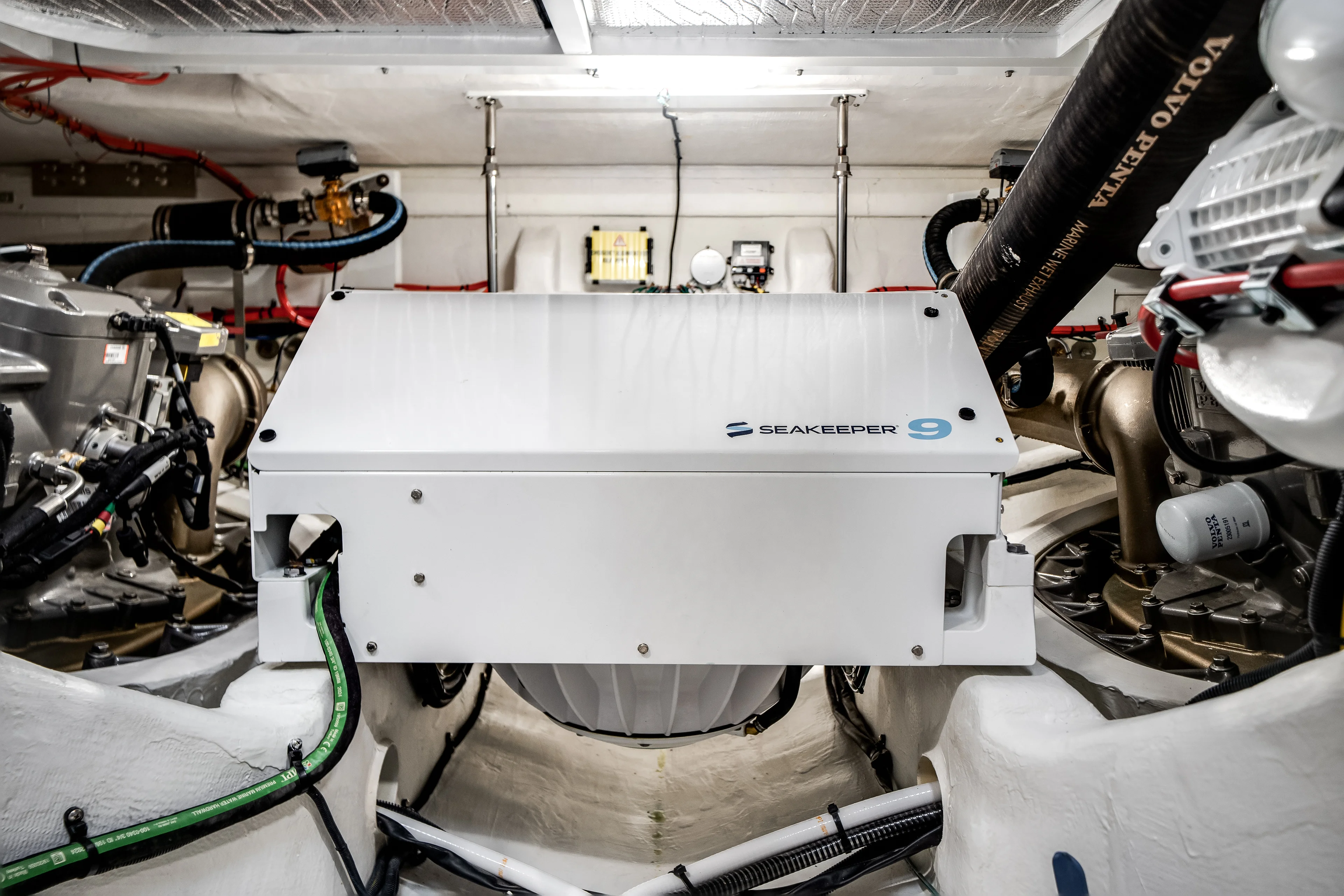 2026 Cruisers Yachts 57 Fly Image Thumbnail #77