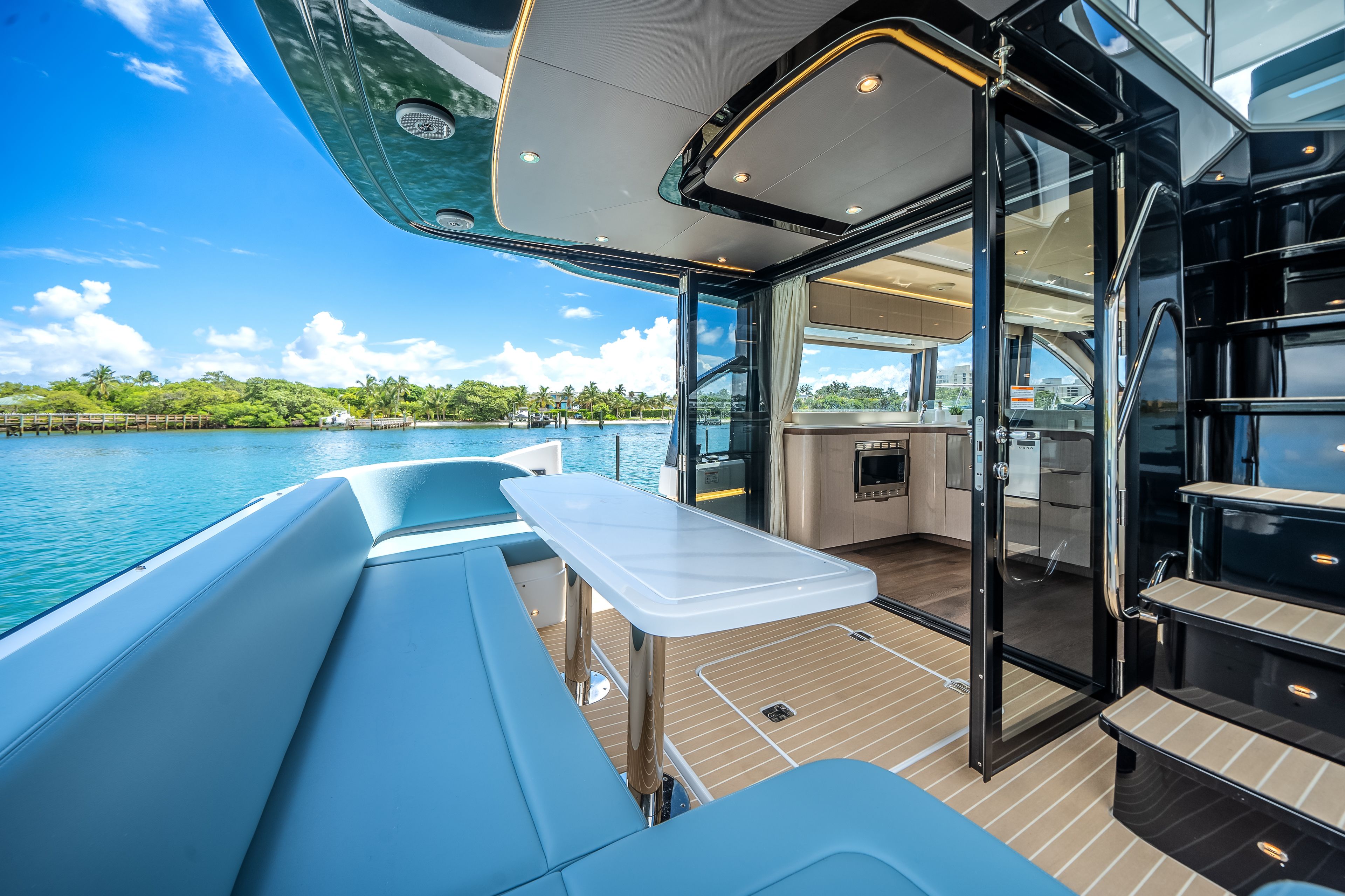 2026 Cruisers Yachts 57 Fly Image Thumbnail #51