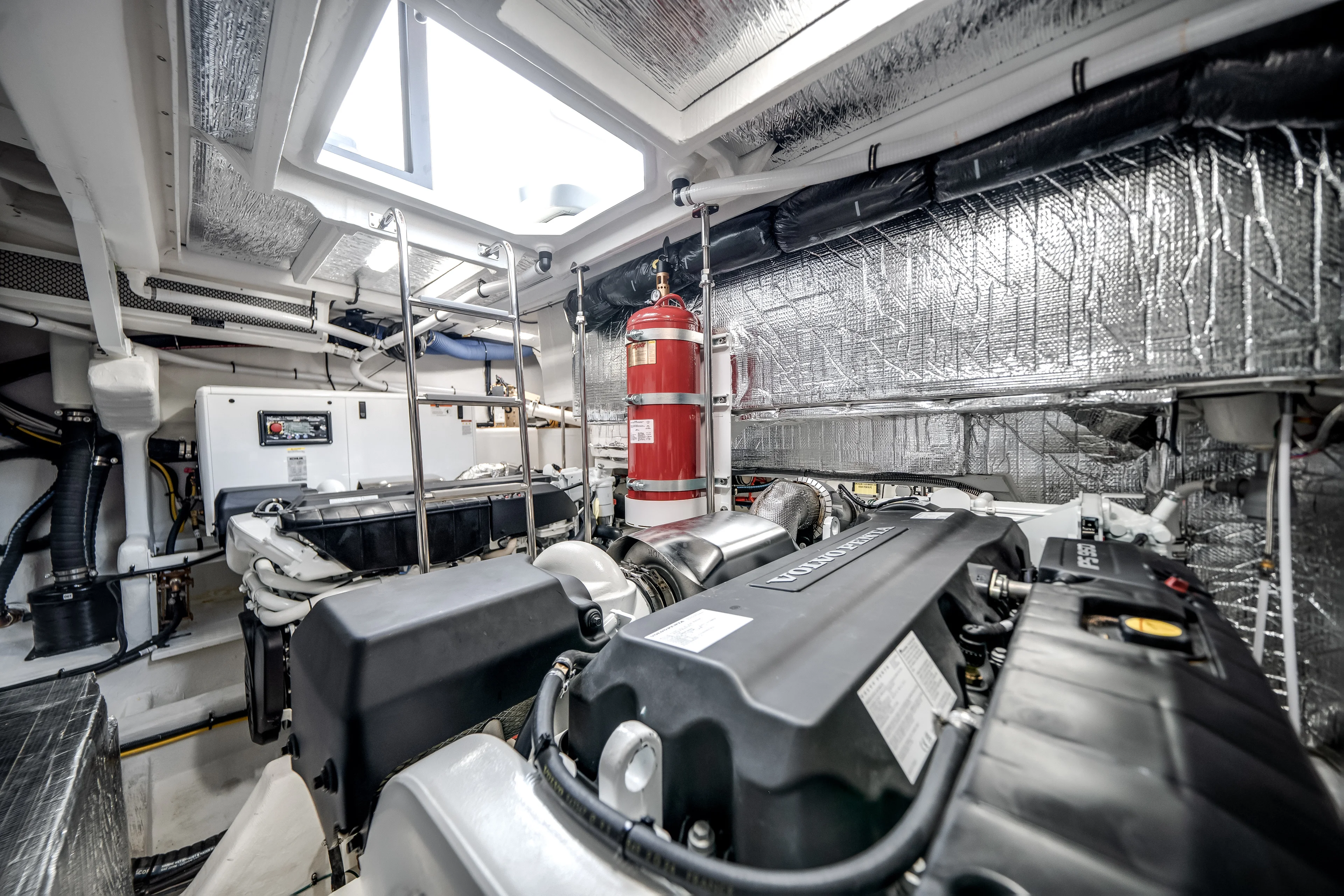 2026 Cruisers Yachts 57 Fly Image Thumbnail #80