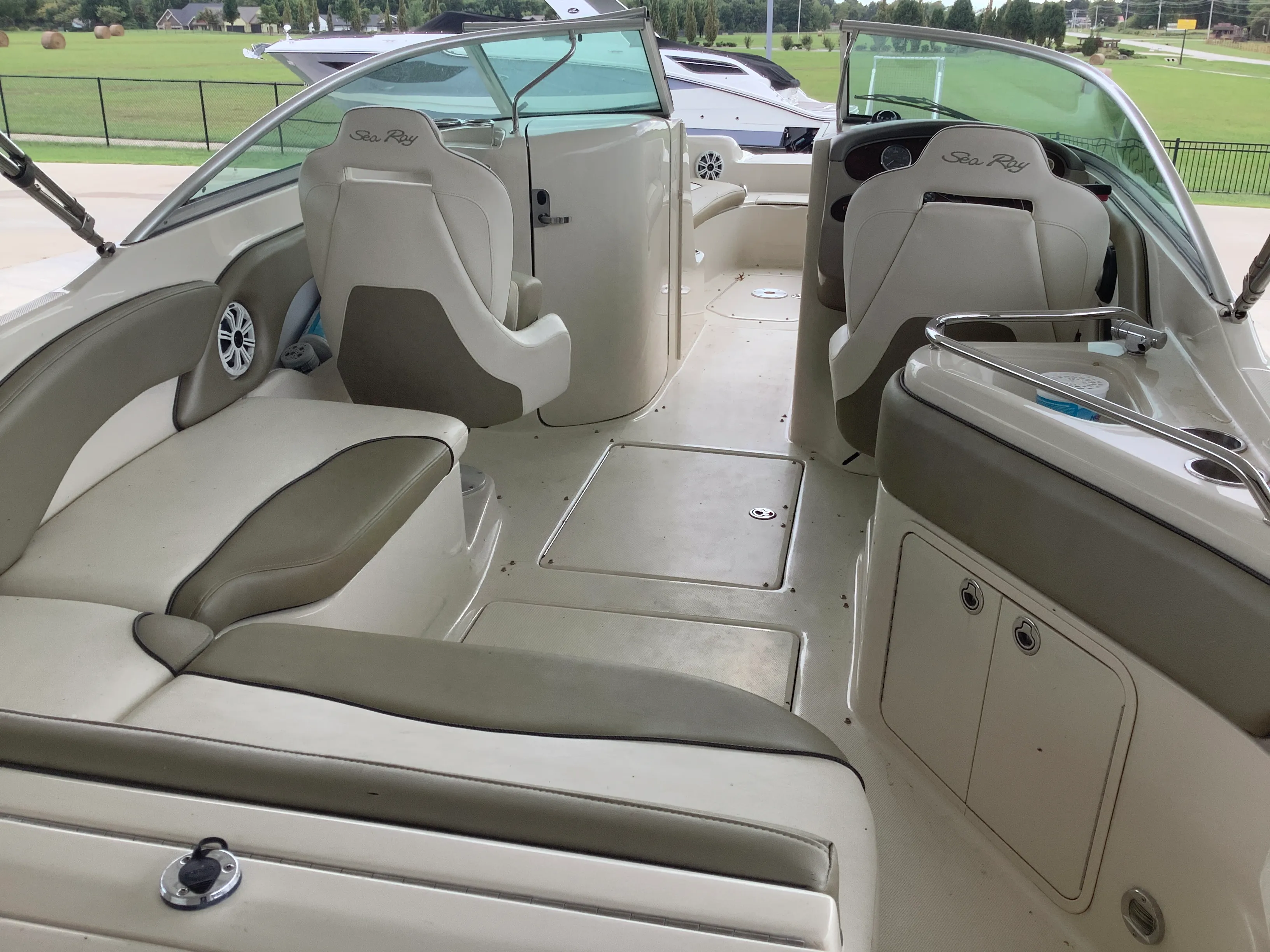 2007 Sea Ray 240 SUNDECK Image Thumbnail #4