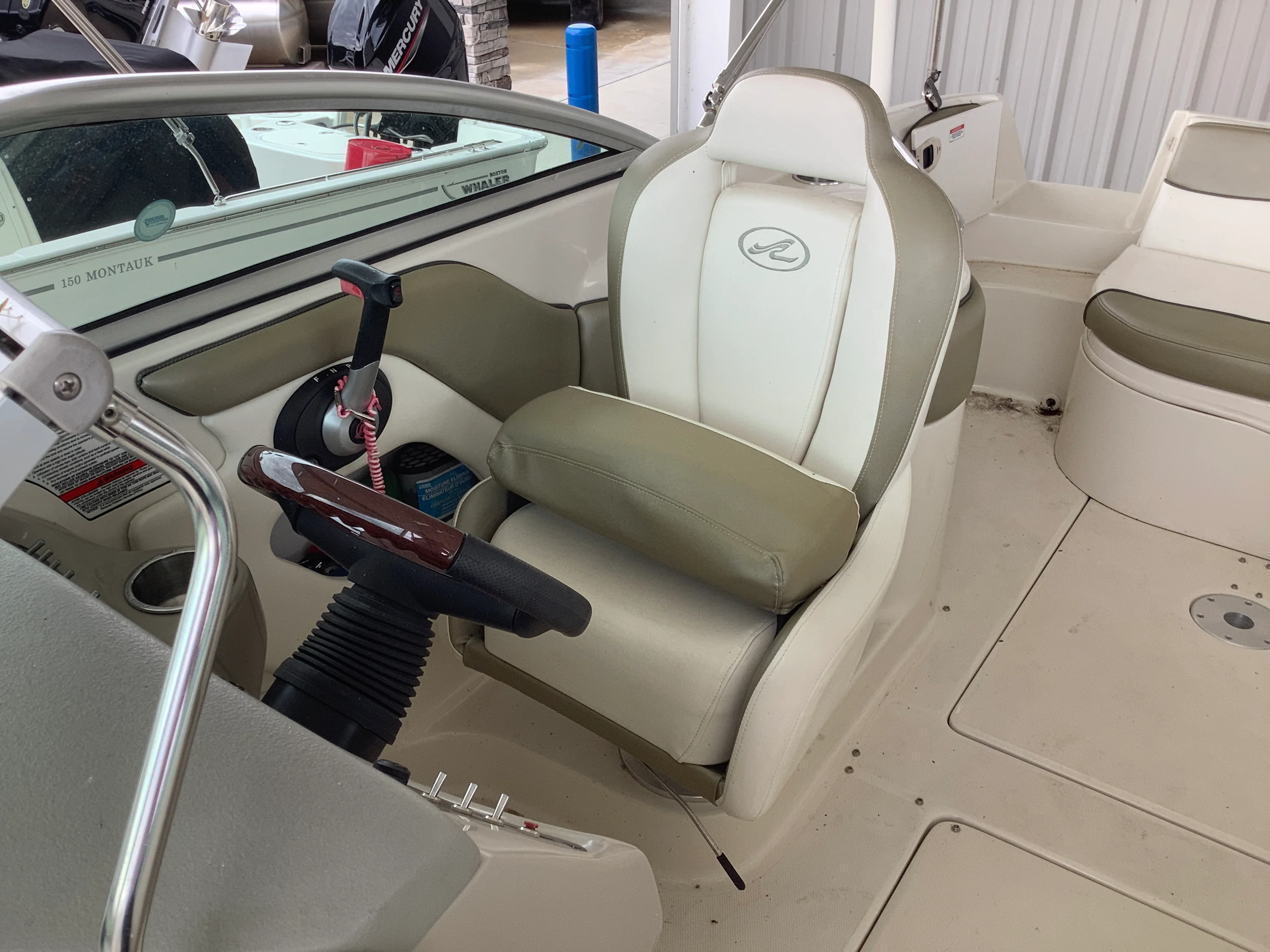 2007 Sea Ray 240 SUNDECK Image Thumbnail #10