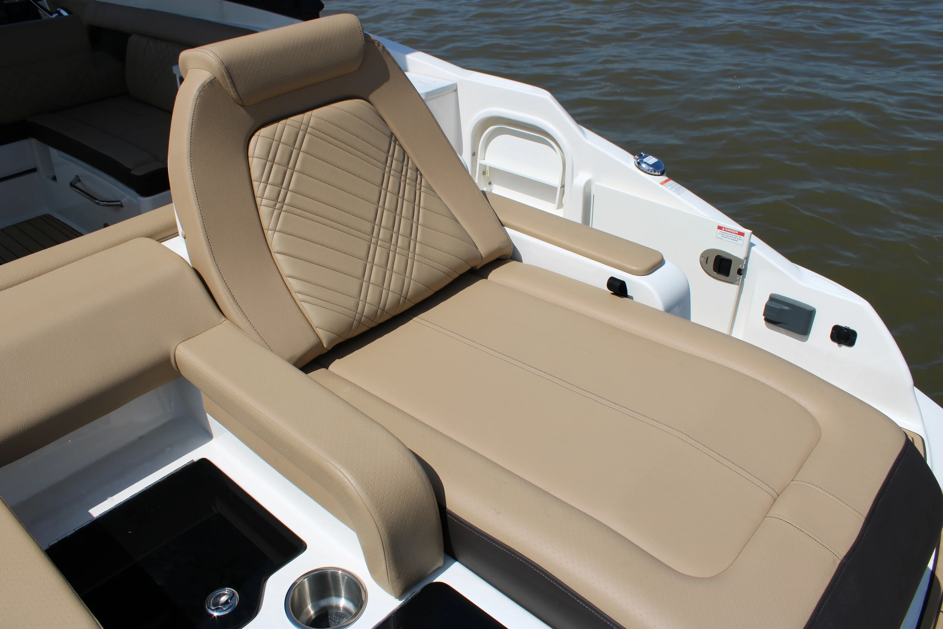 2026 Sea Ray SDX 290 Image Thumbnail #30