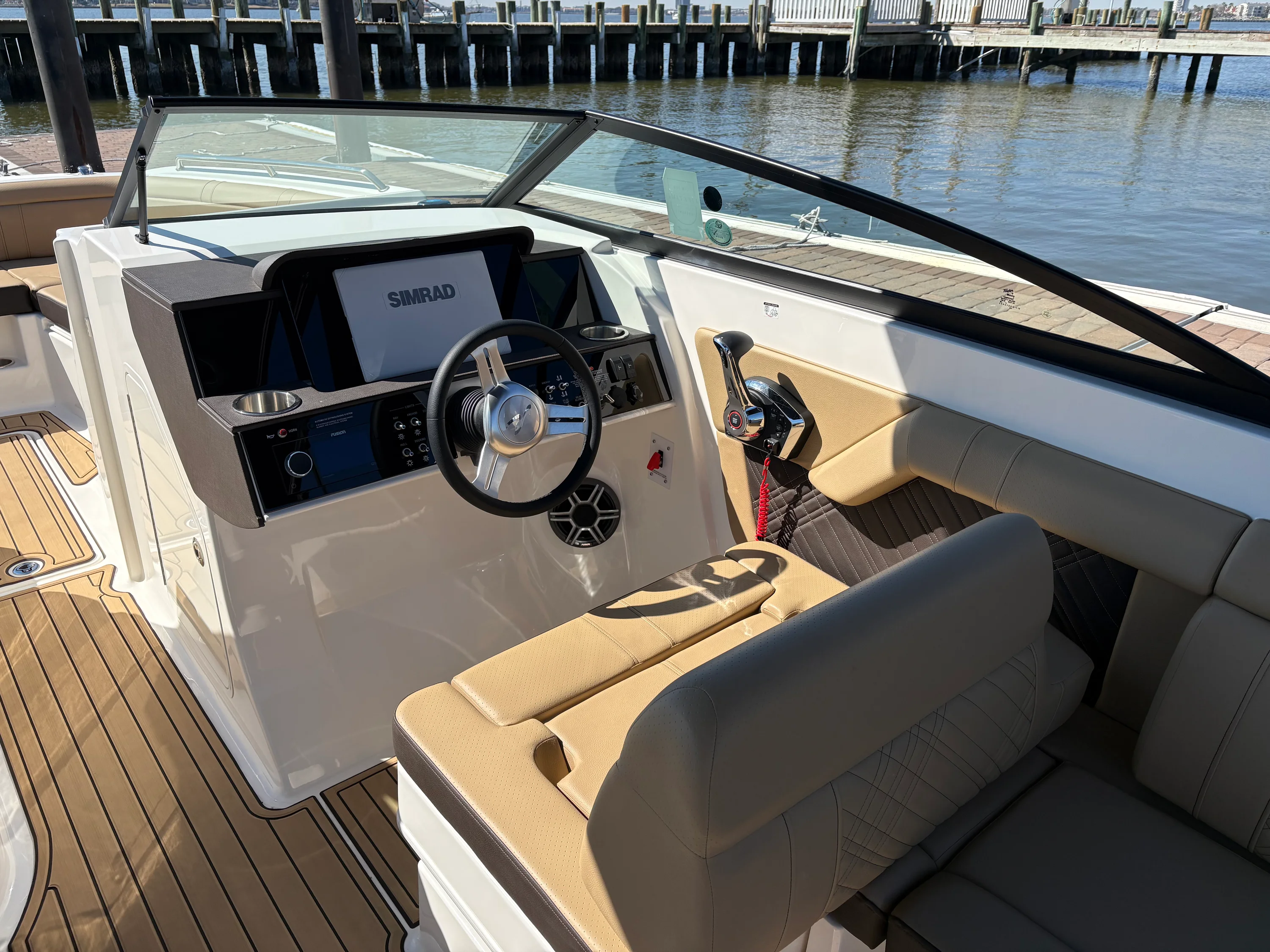 2026 Sea Ray SDX 290 Image Thumbnail #16