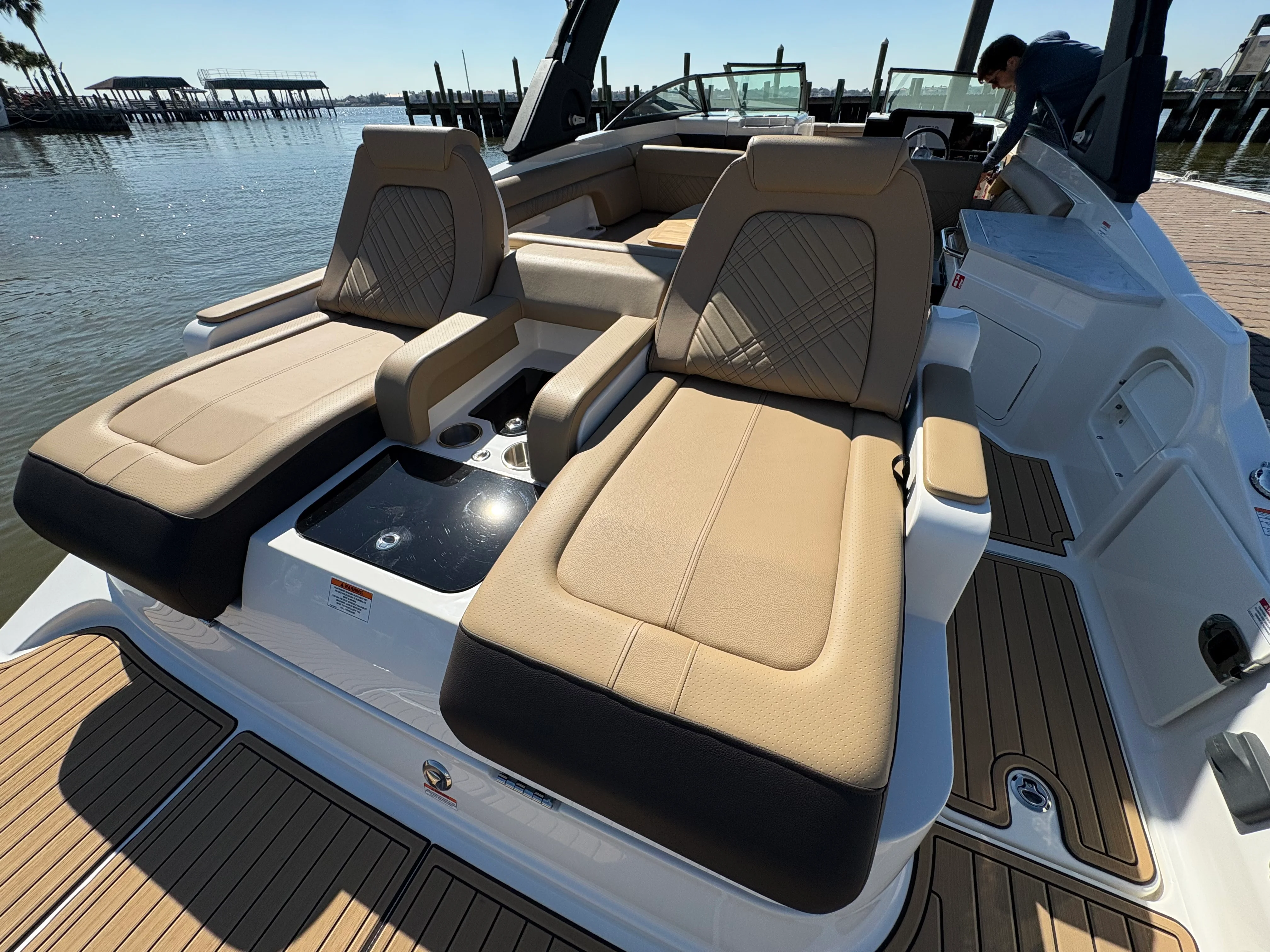 2026 Sea Ray SDX 290 Image Thumbnail #12