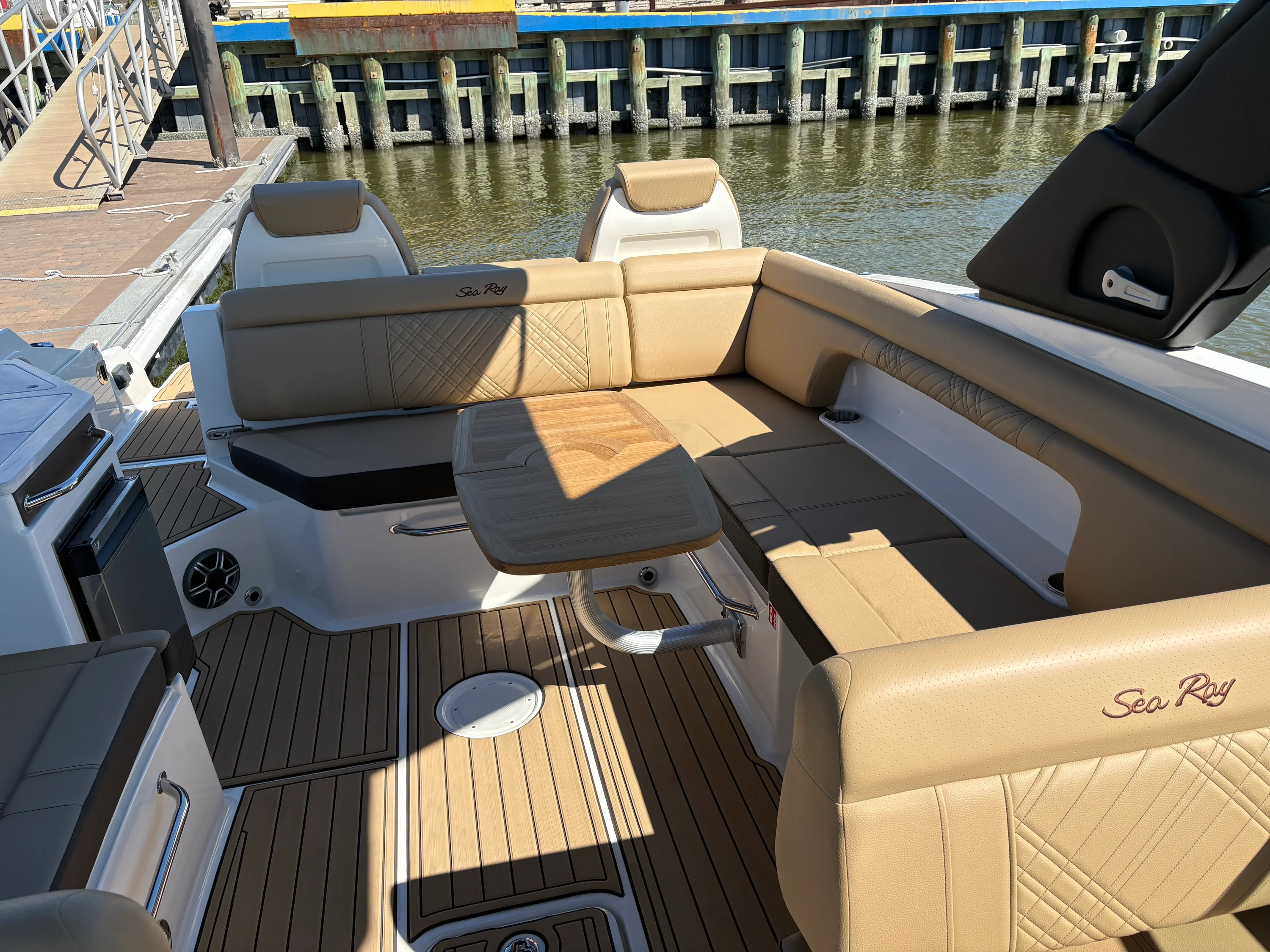 2026 Sea Ray SDX 290 Image Thumbnail #10