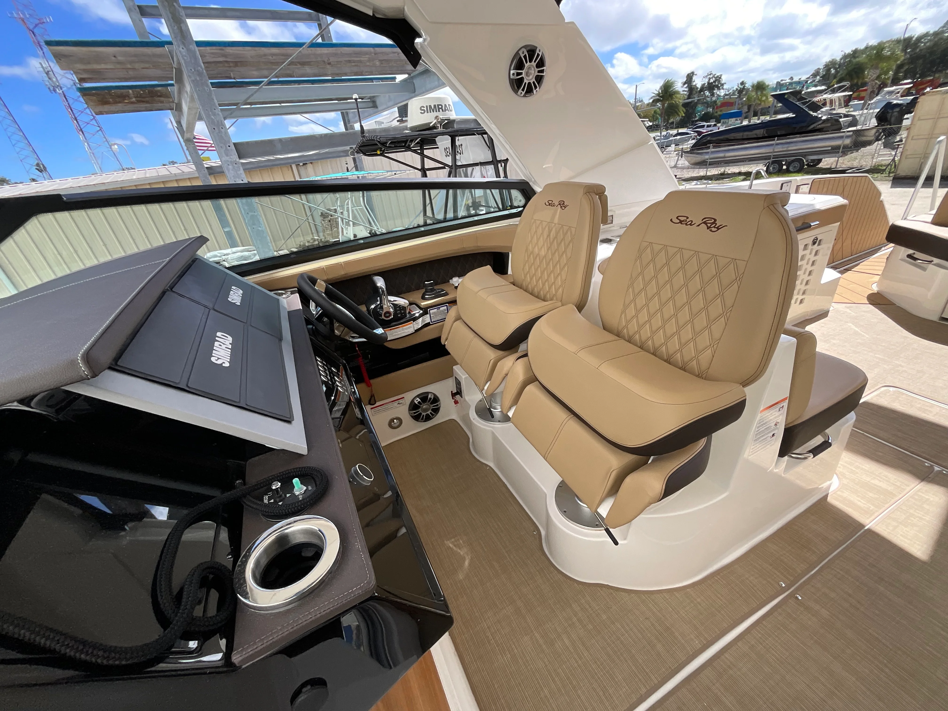 2026 Sea Ray SLX 400 Outboard Image Thumbnail #30