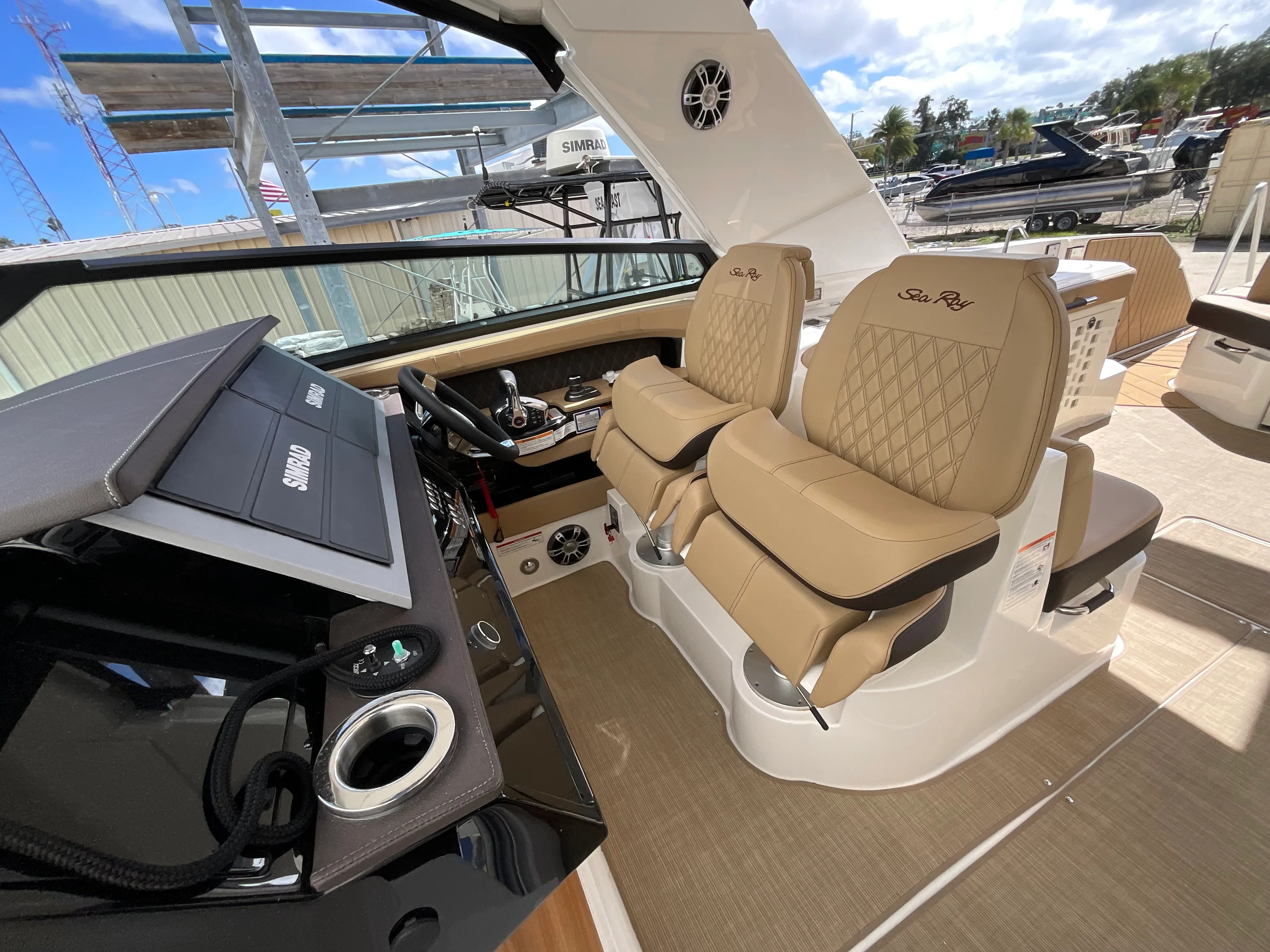 2026 Sea Ray SLX 400 Outboard Image Thumbnail #30