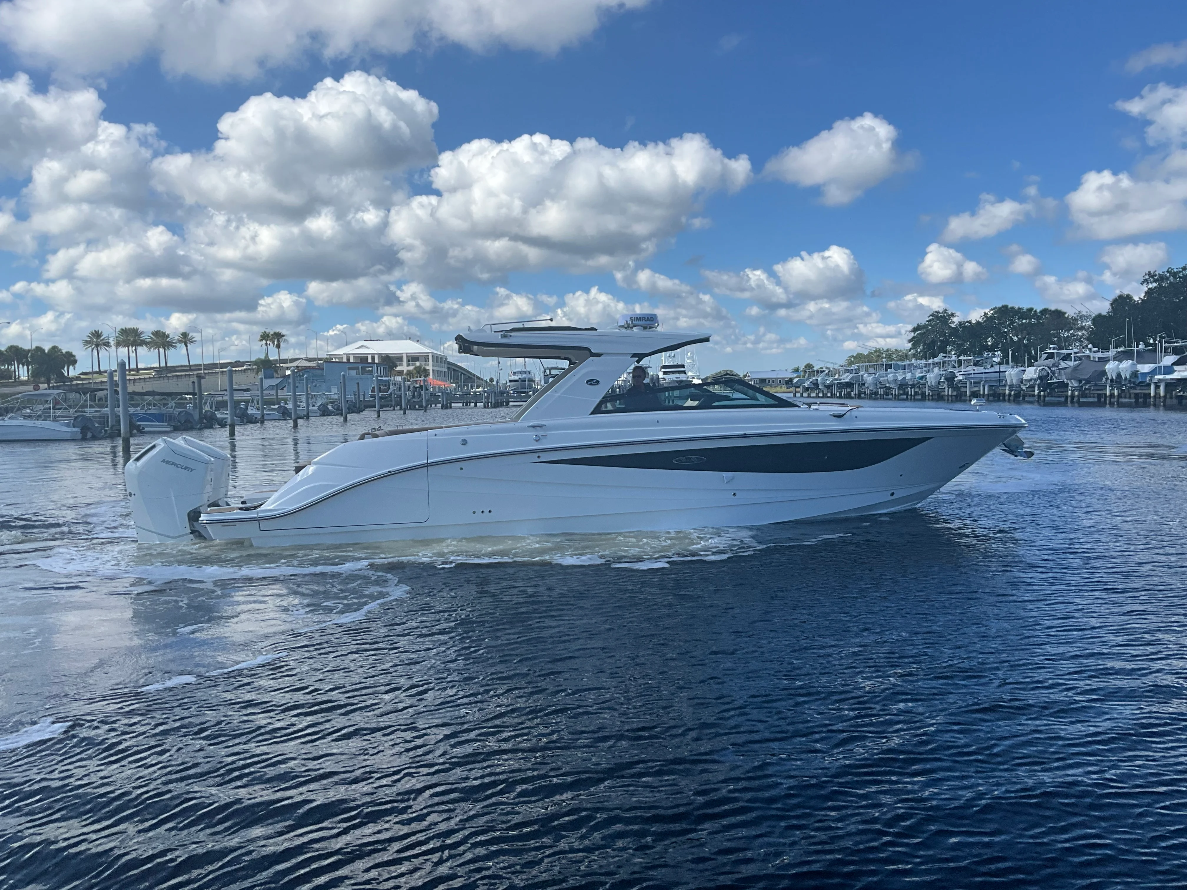 2026 Sea Ray SLX 400 Outboard Image Thumbnail #36