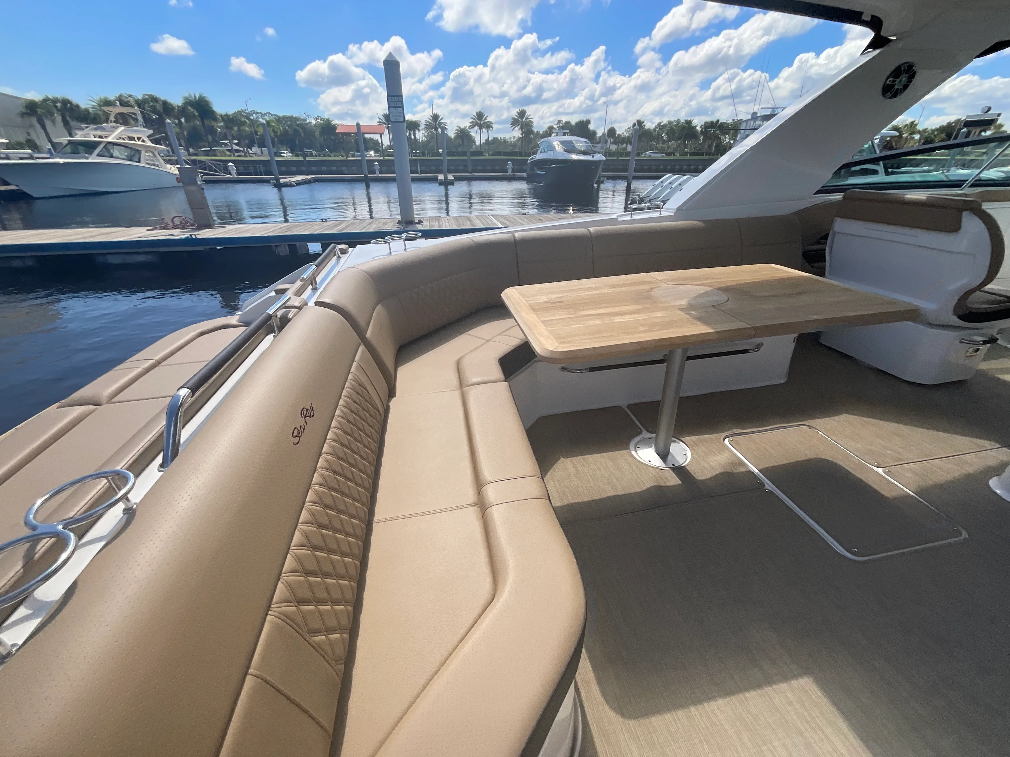 2026 Sea Ray SLX 400 Outboard Image Thumbnail #11