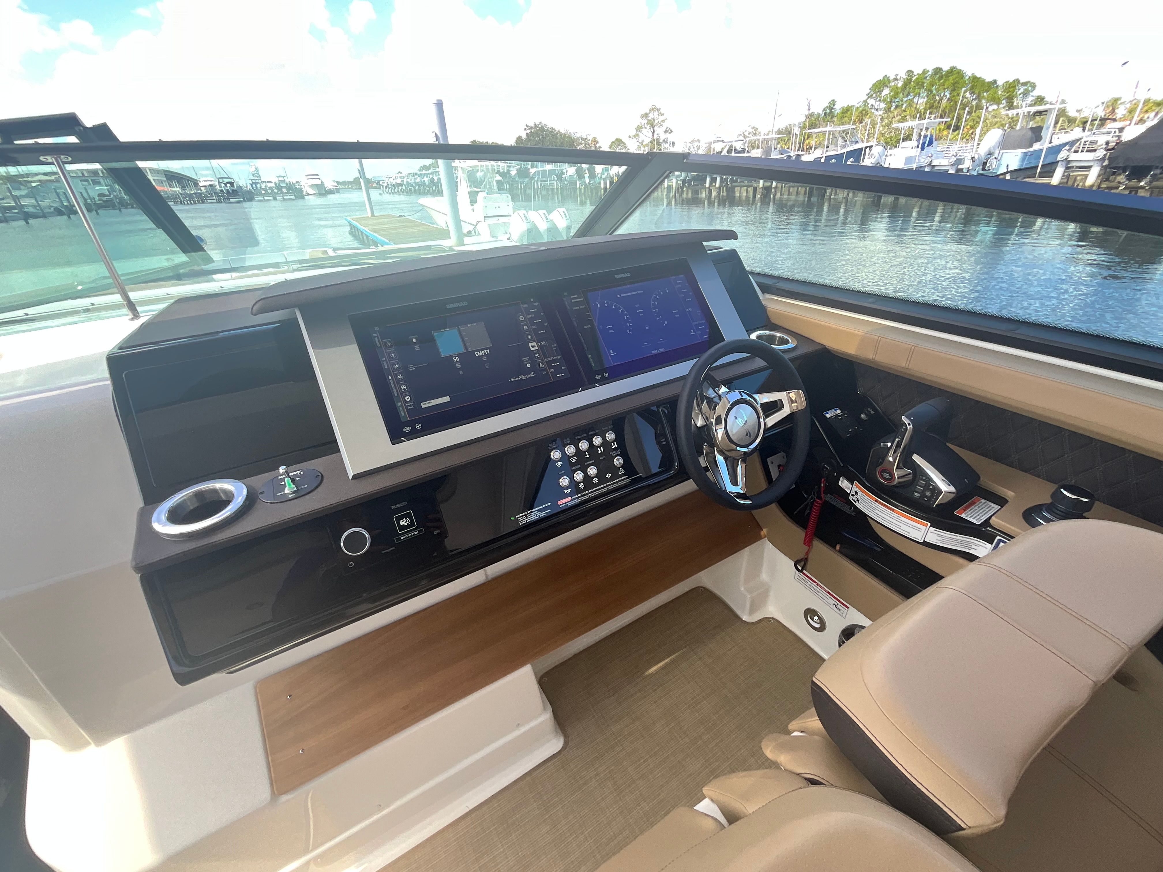 2026 Sea Ray SLX 400 Outboard Image Thumbnail #7