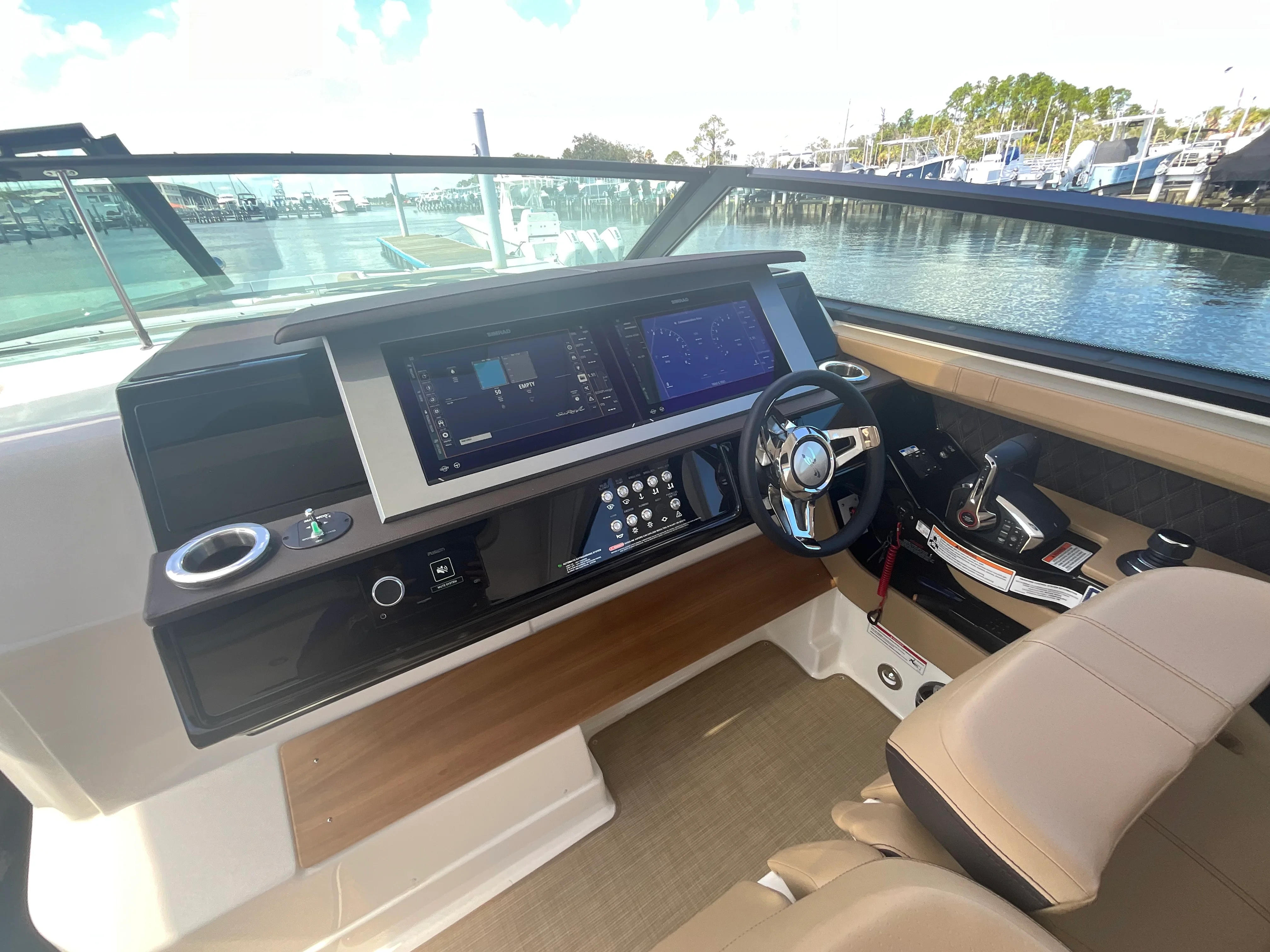 2026 Sea Ray SLX 400 Outboard Image Thumbnail #7