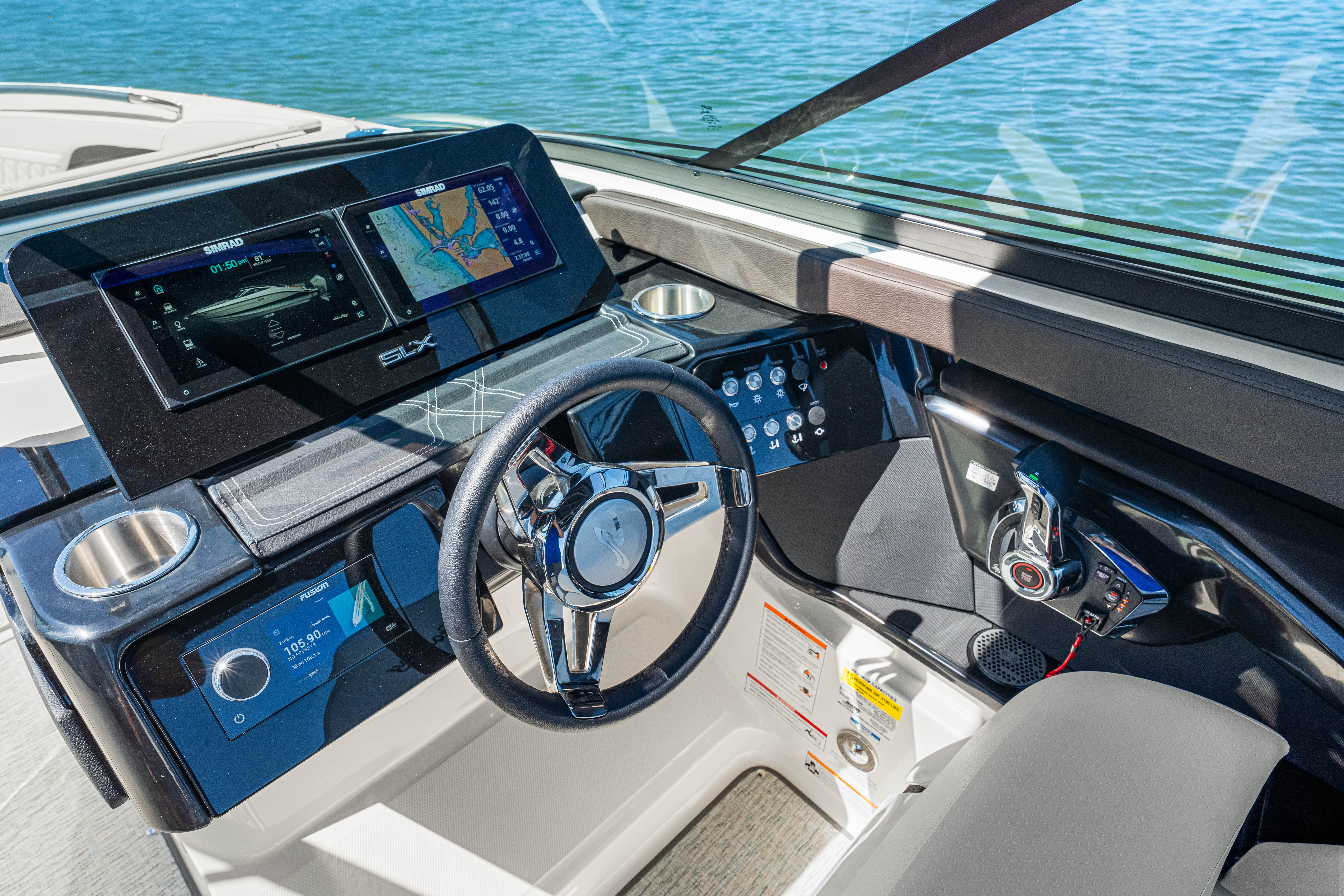 2026 Sea Ray SLX 260 Outboard Image Thumbnail #31