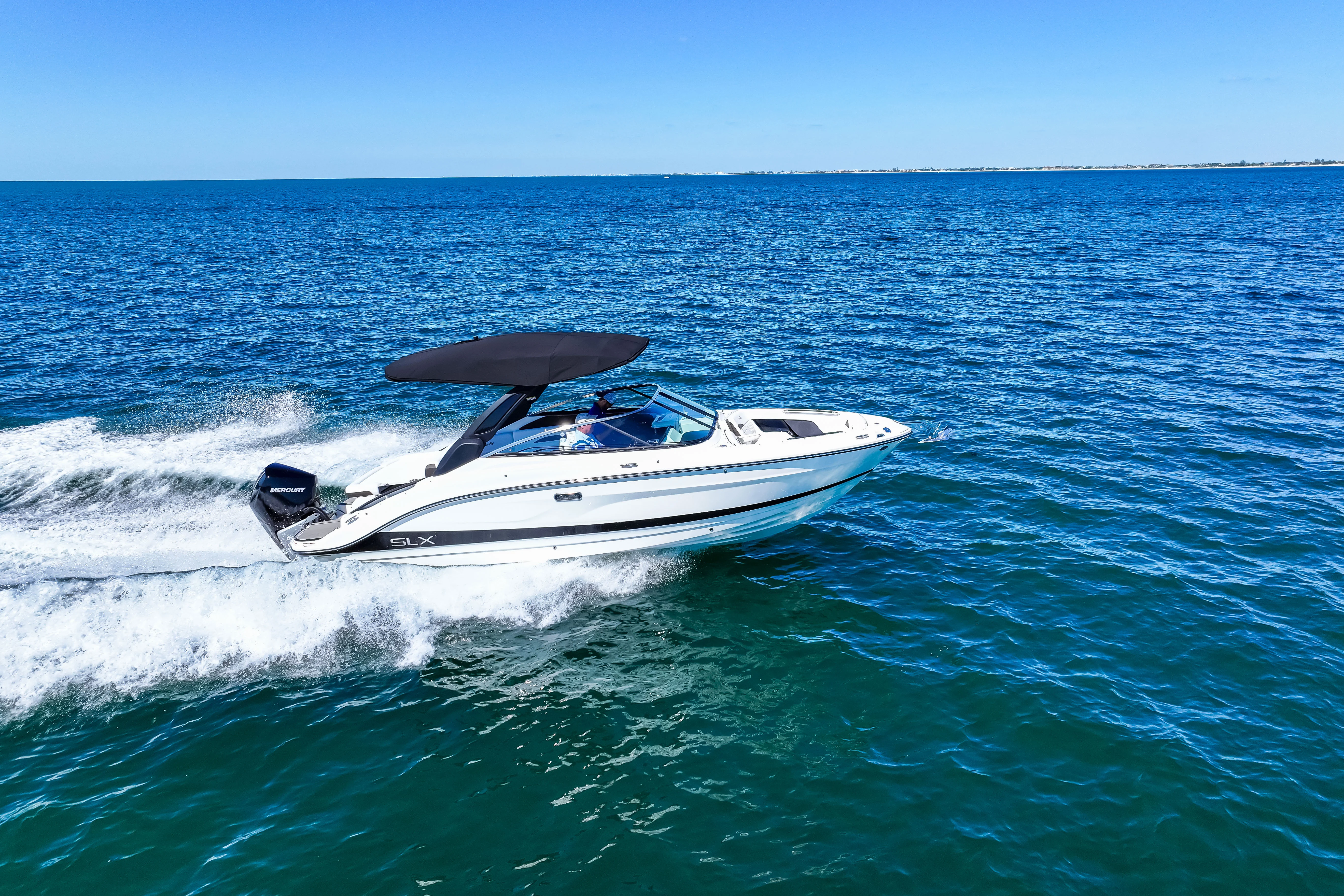 2026 Sea Ray SLX 260 Outboard Image Thumbnail #13