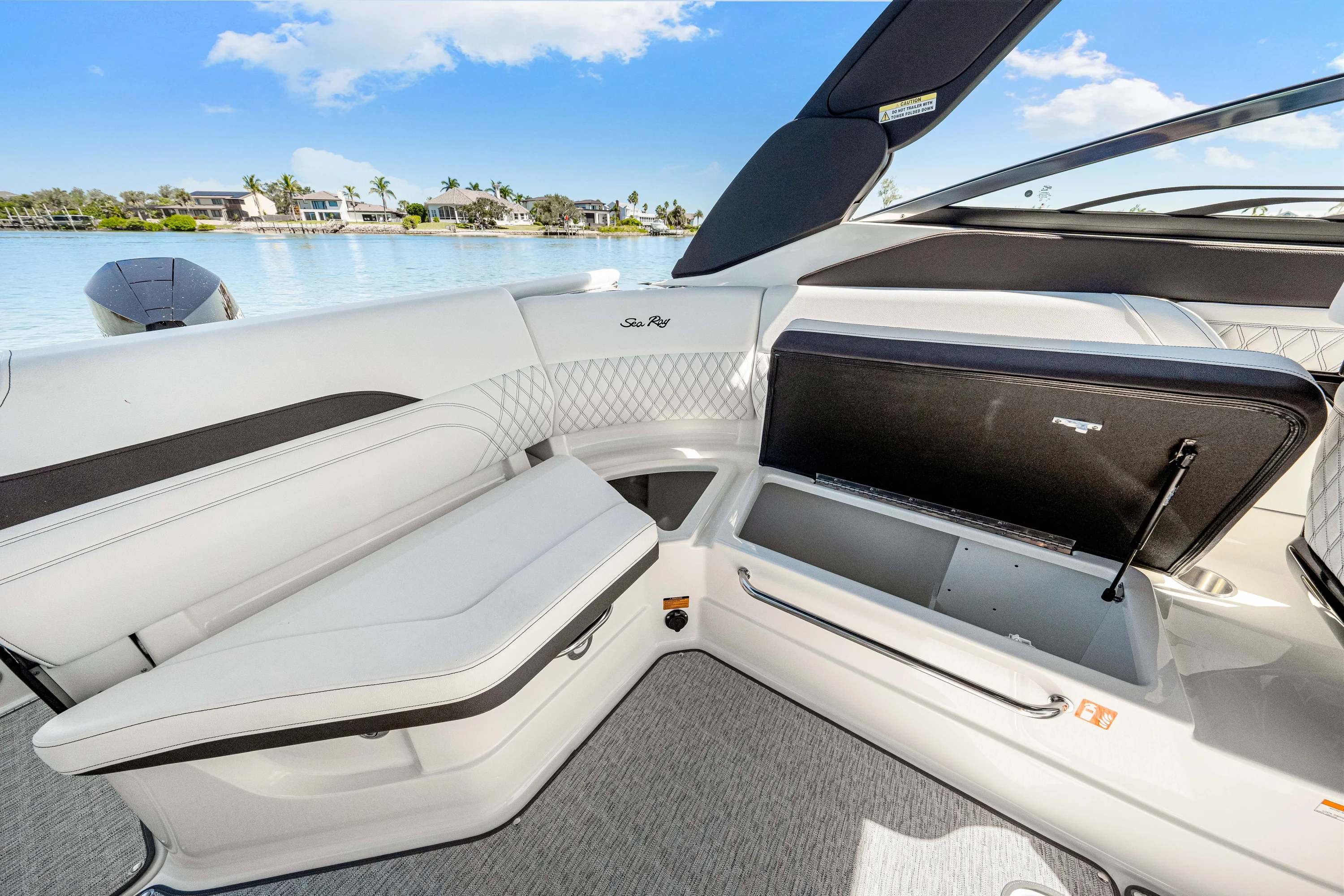 2026 Sea Ray SLX 260 Outboard Image Thumbnail #35