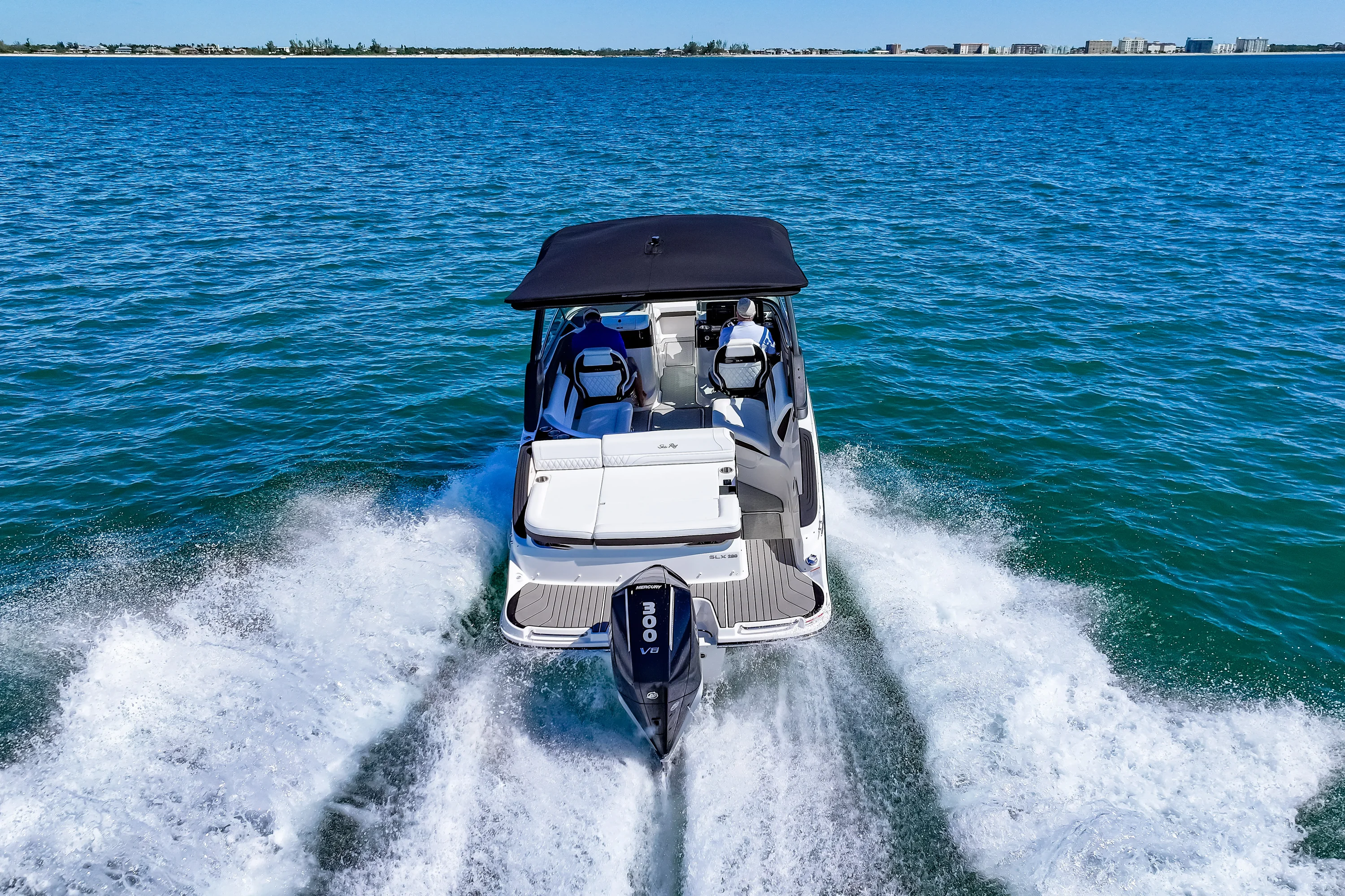 2026 Sea Ray SLX 260 Outboard Image Thumbnail #15