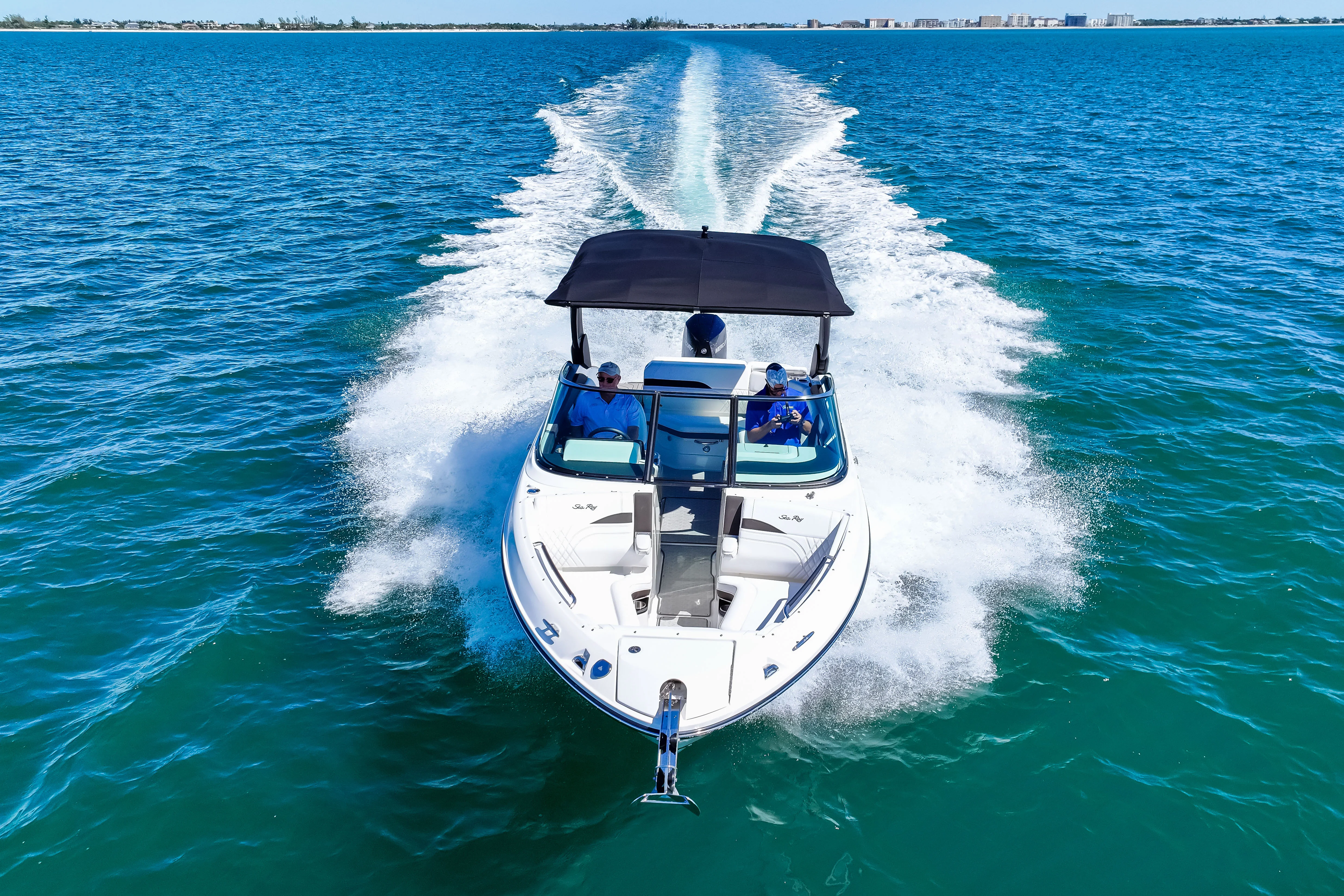 2026 Sea Ray SLX 260 Outboard Image Thumbnail #19