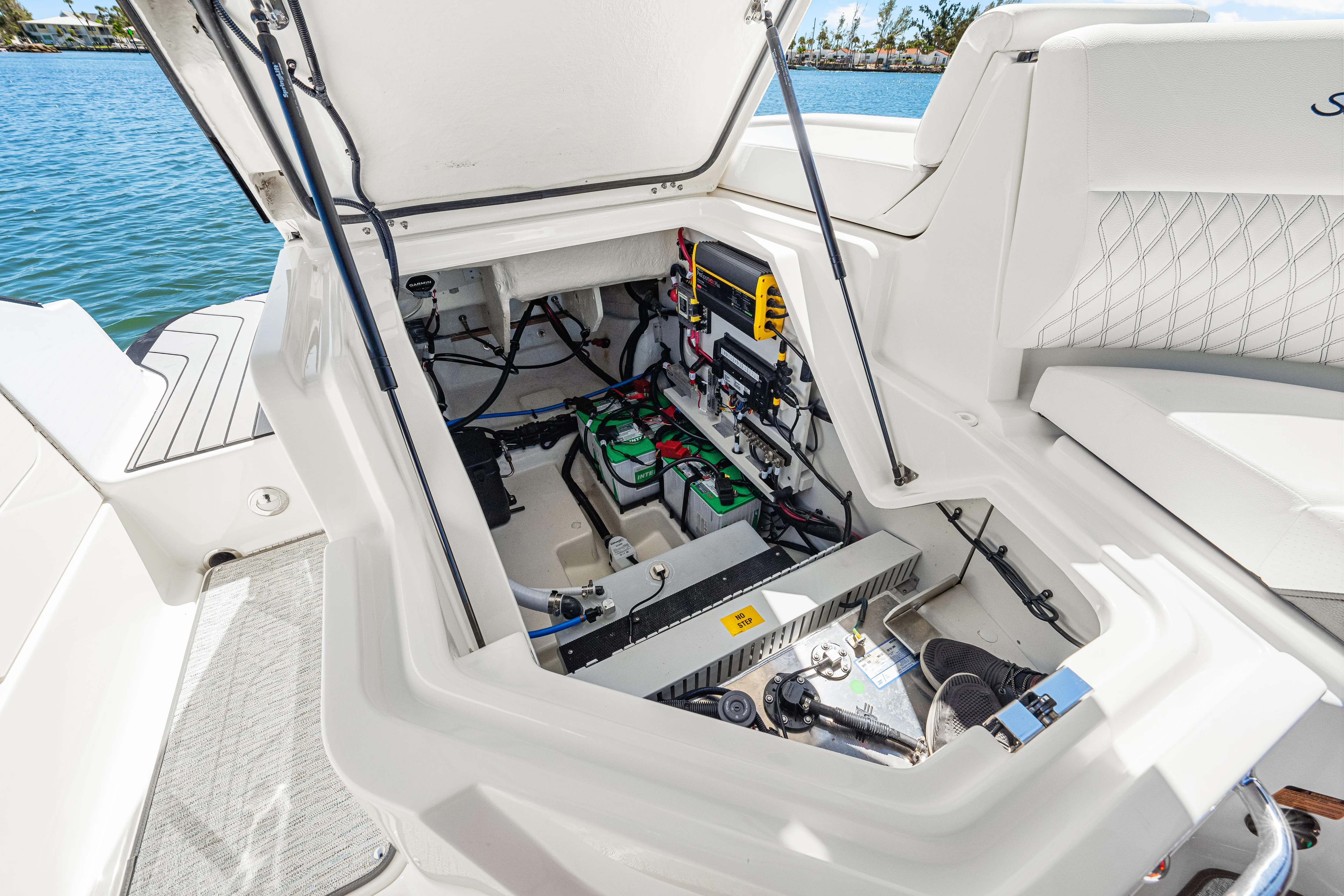 2026 Sea Ray SLX 260 Outboard Image Thumbnail #42