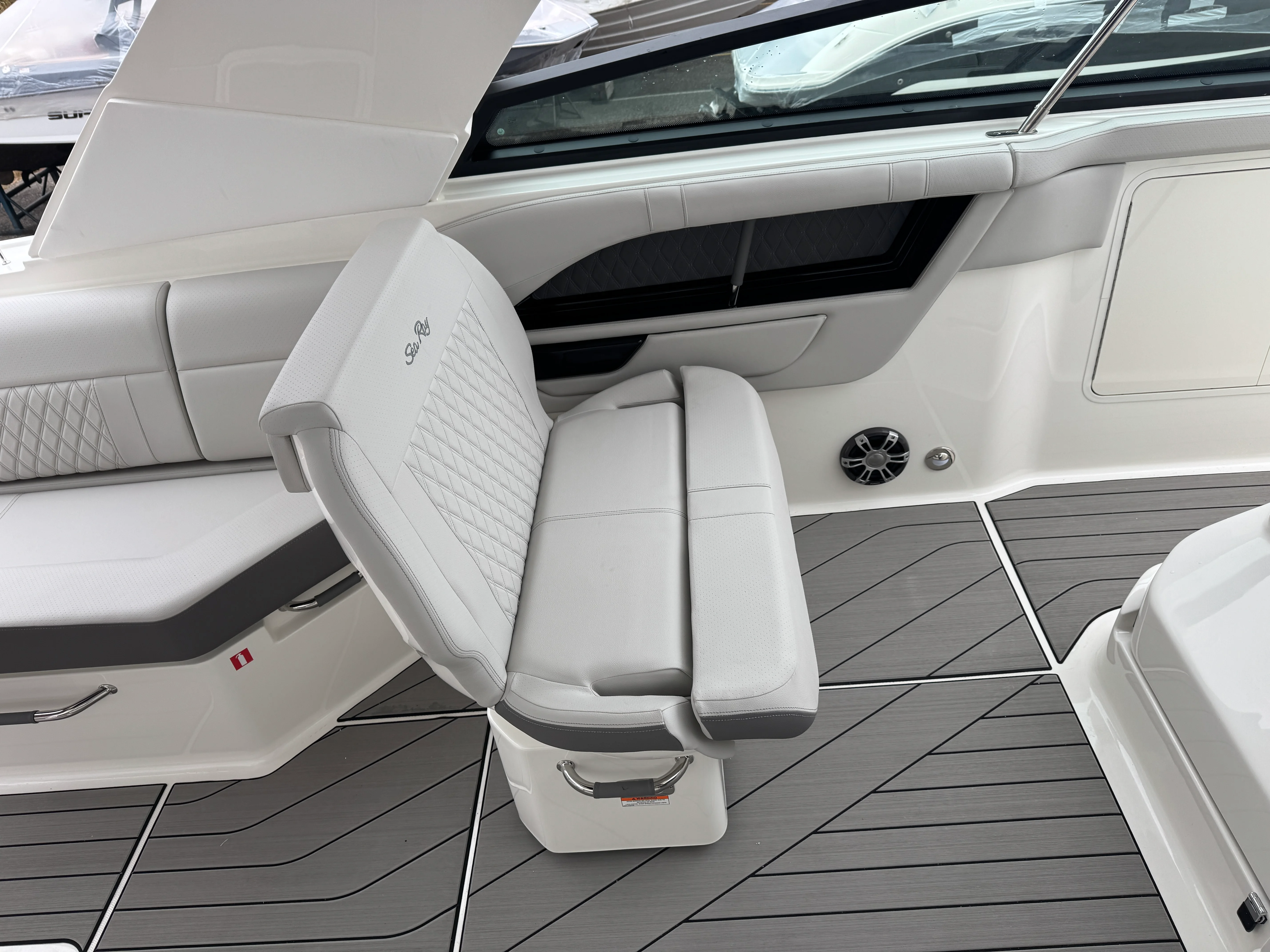 2026 Sea Ray SLX 400 Image Thumbnail #34