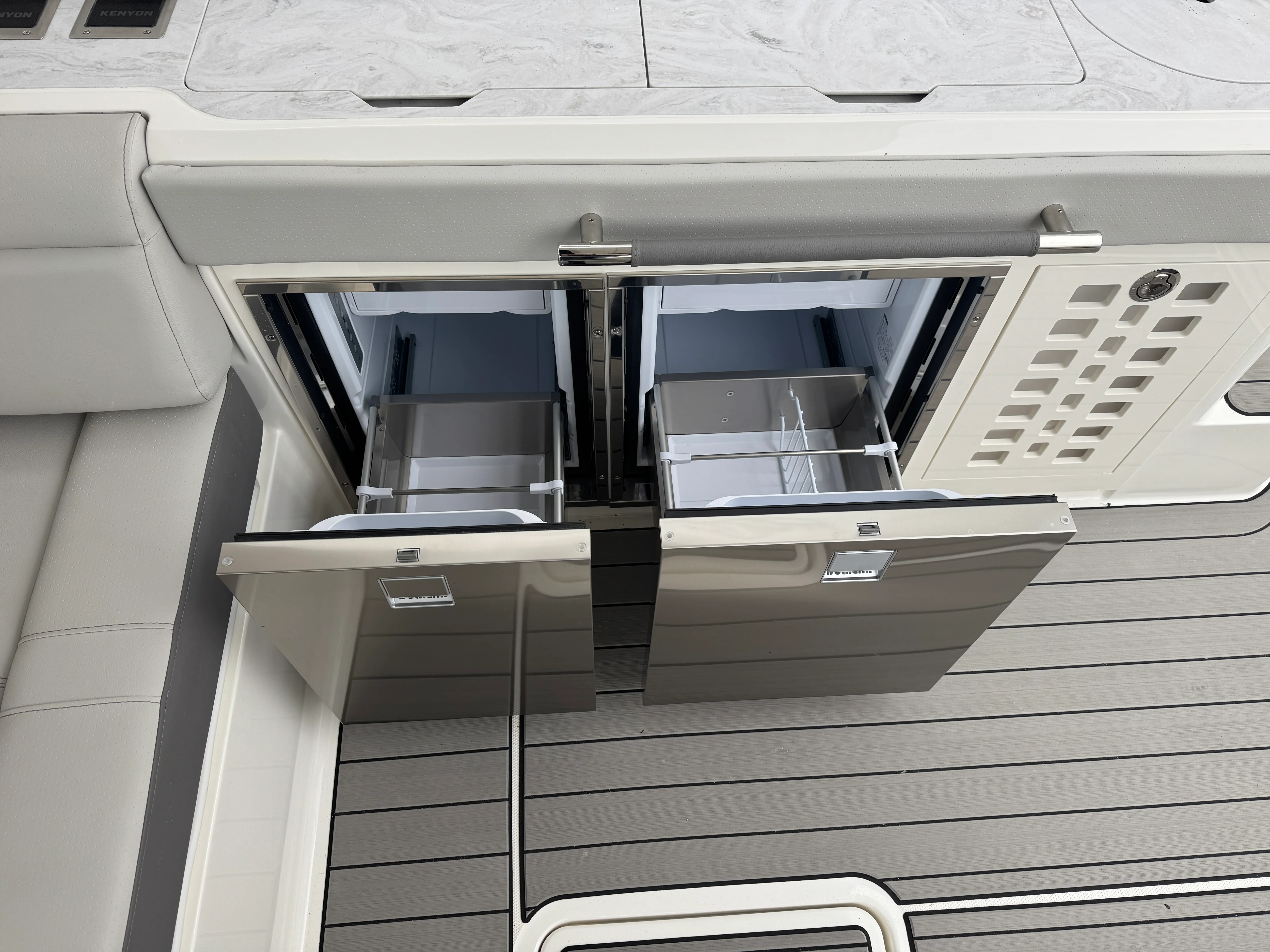 2026 Sea Ray SLX 400 Image Thumbnail #23